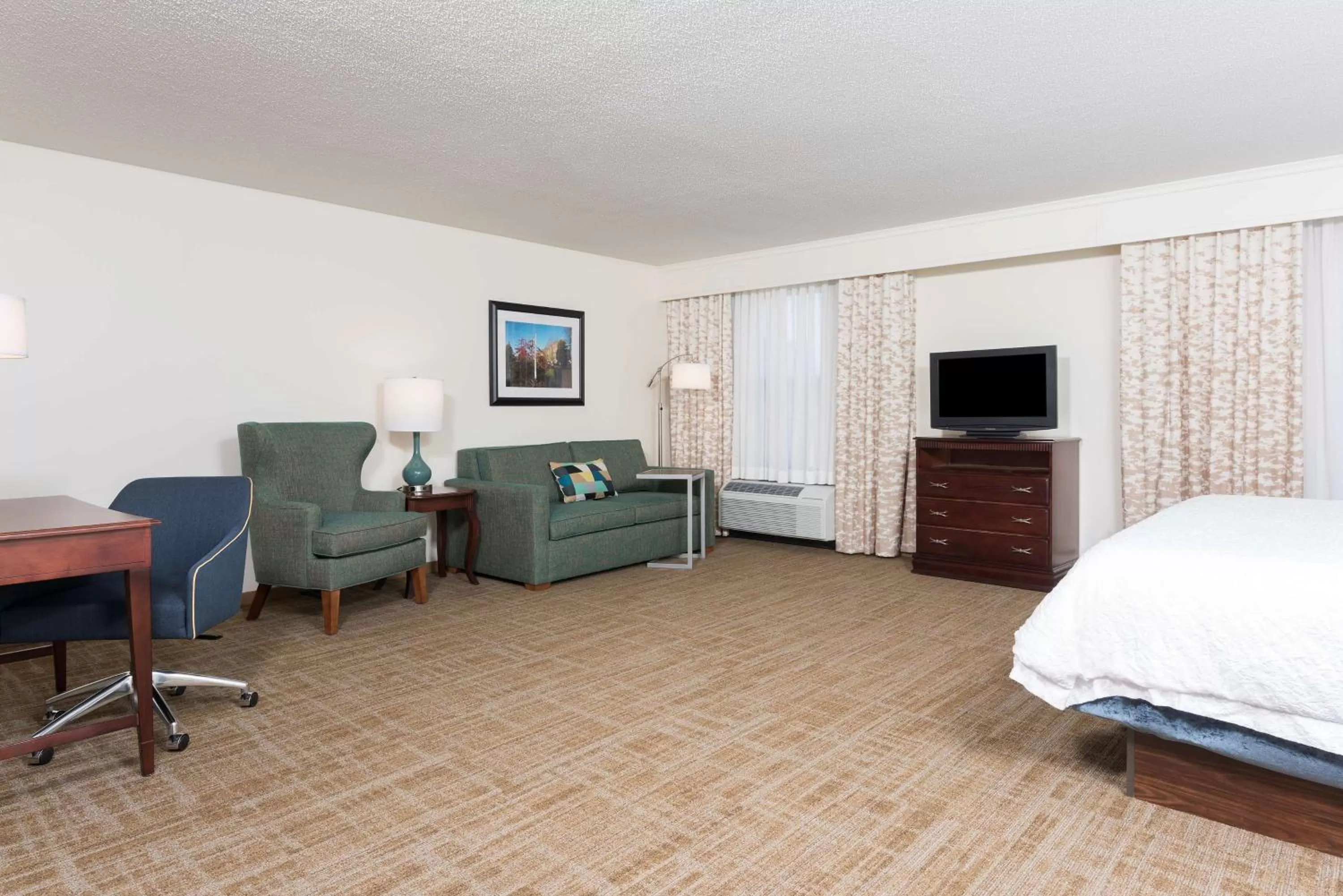 One King Studio Suite in Hampton Inn East Lansing