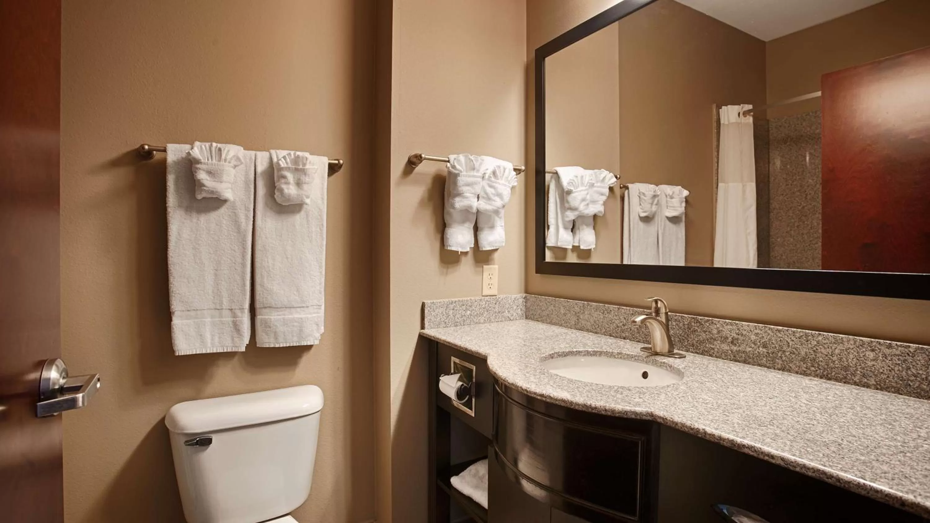 Queen Room with Two Queen Beds and Roll-In Shower - Disability Access/Non-Smoking in Best Western Abbeville Inn and Suites
