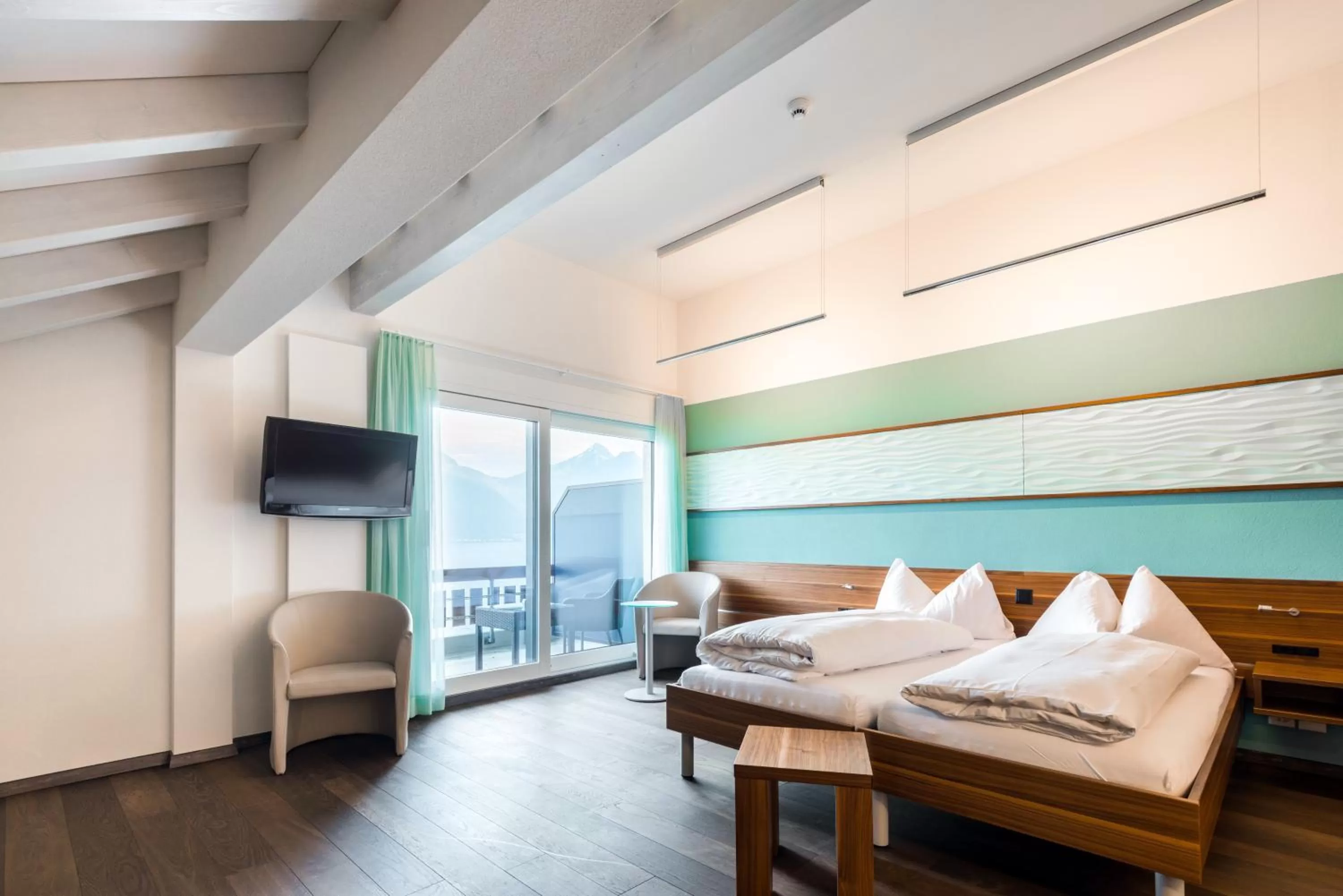 Junior Suite with Lake View in Hotel Nidwaldnerhof direkt am See