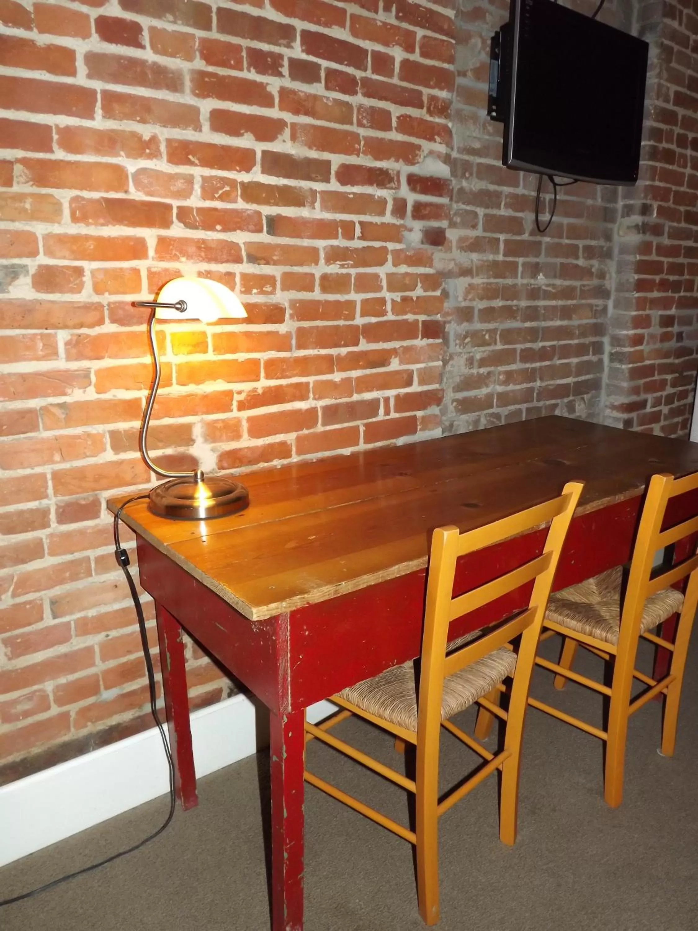 Double Room - Disability Access in William Watson Hotel