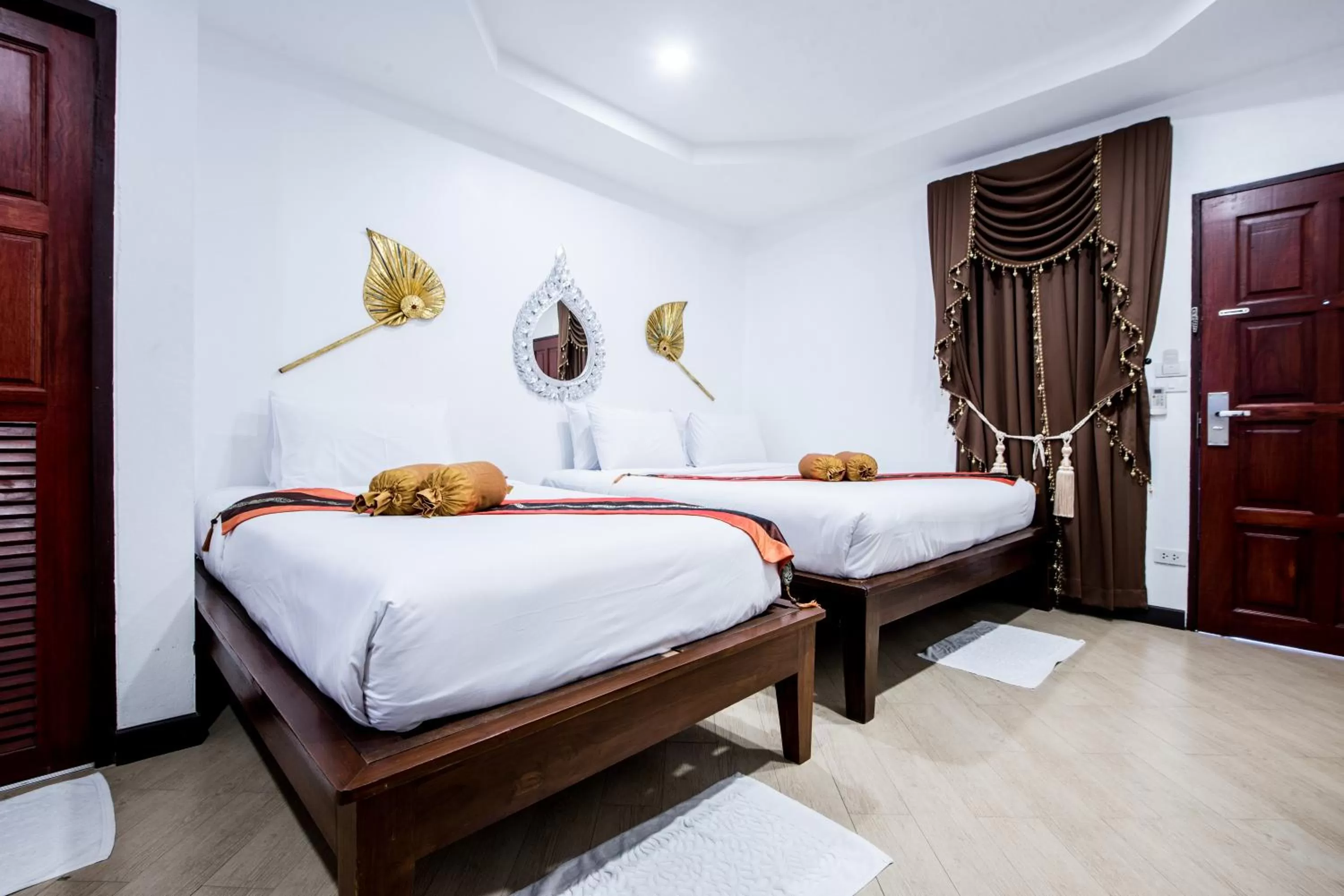 Standard Triple Room in Chedi Home