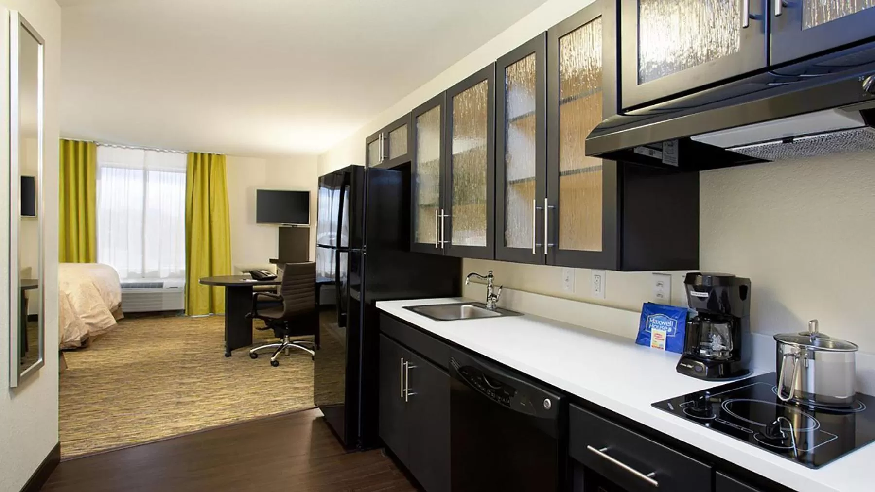 Studio Suite in Candlewood Suites Carrollton by IHG
