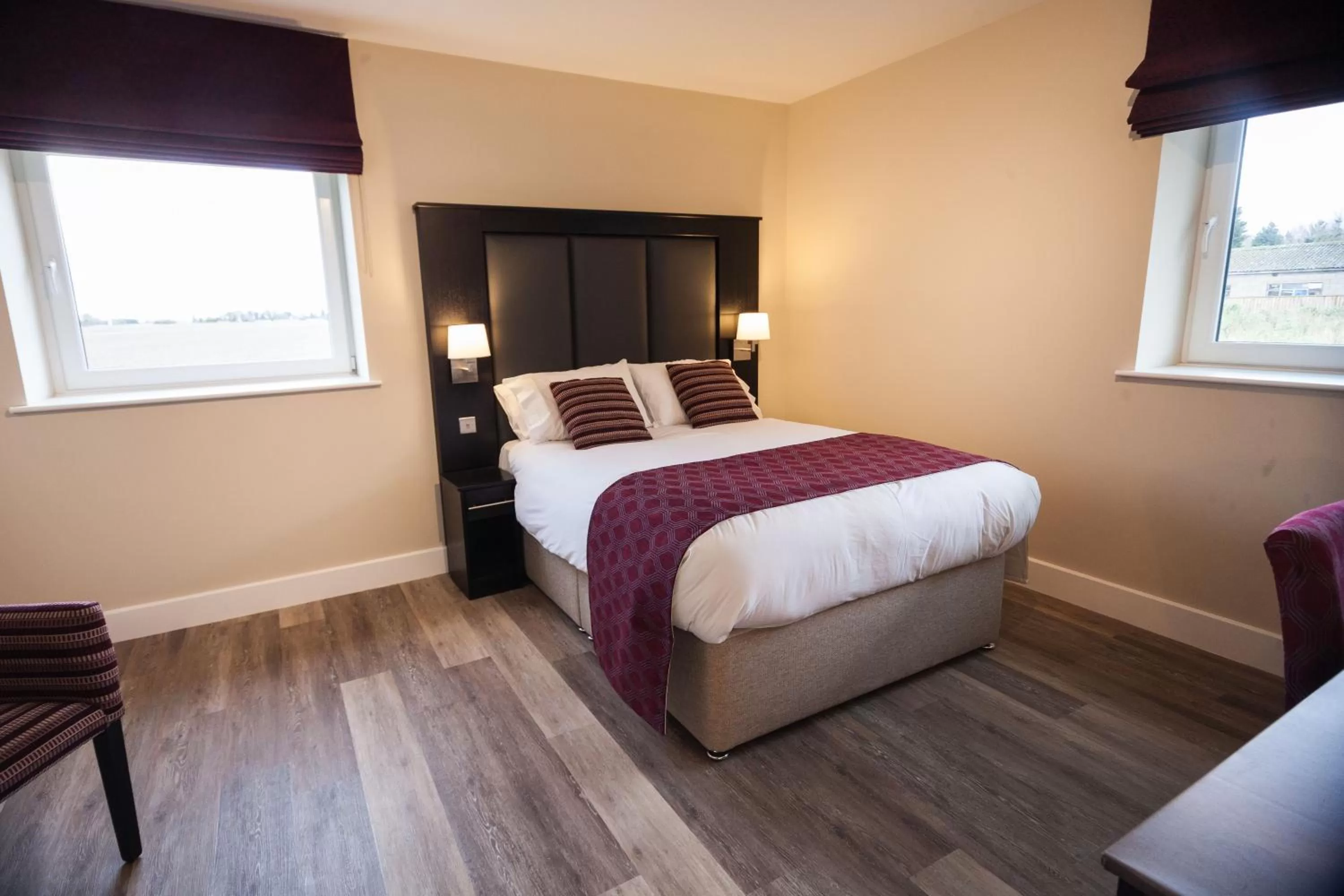 Twin Room with Private Bathroom - single occupancy in Crown Lodge Hotel