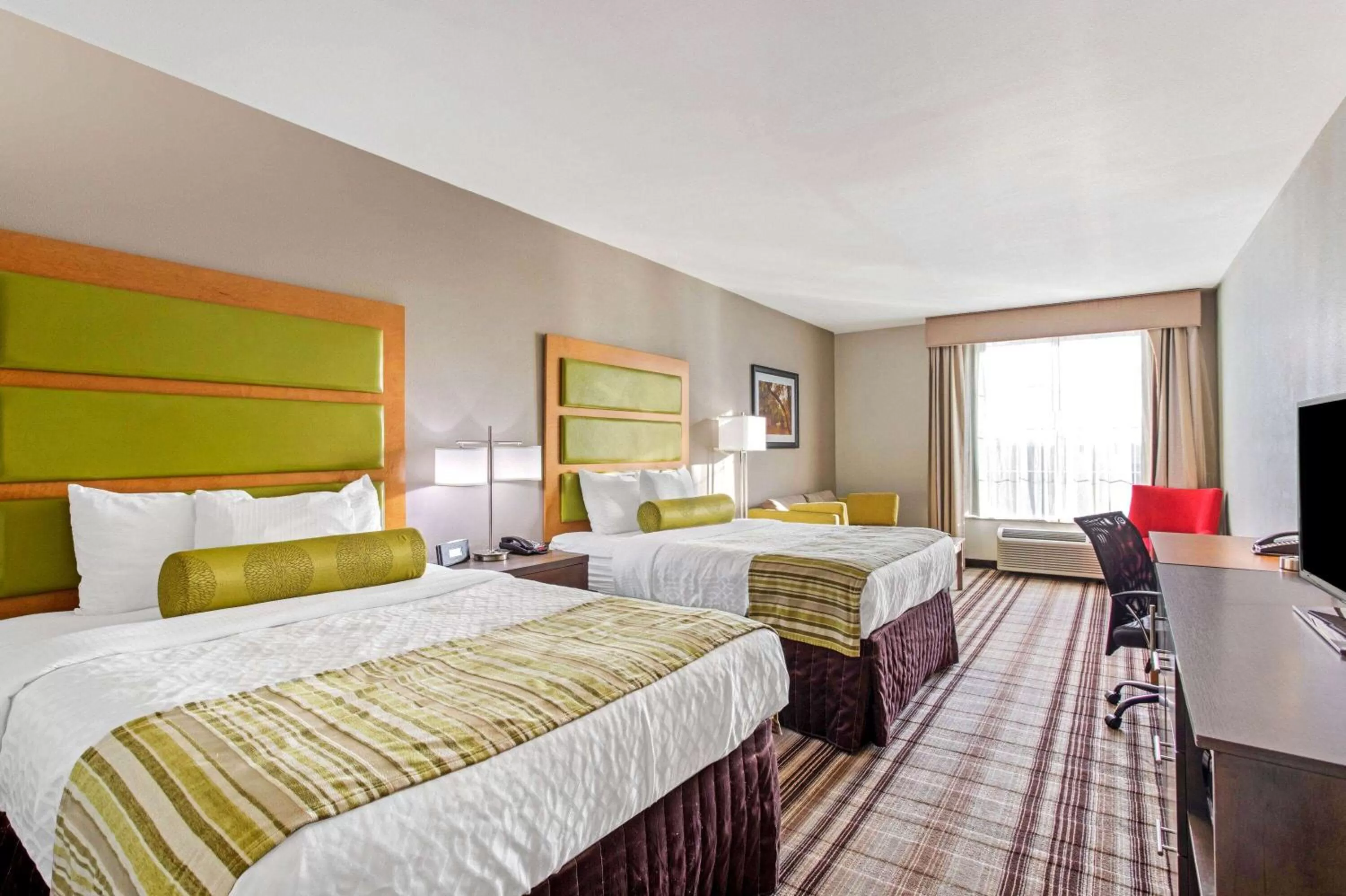 Executive Queen Room with Two Queen Beds in La Quinta by Wyndham Paducah