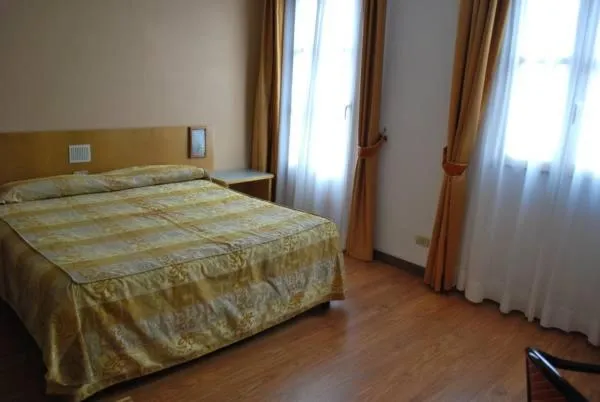 Standard Triple Room in Hotel Tre Torri