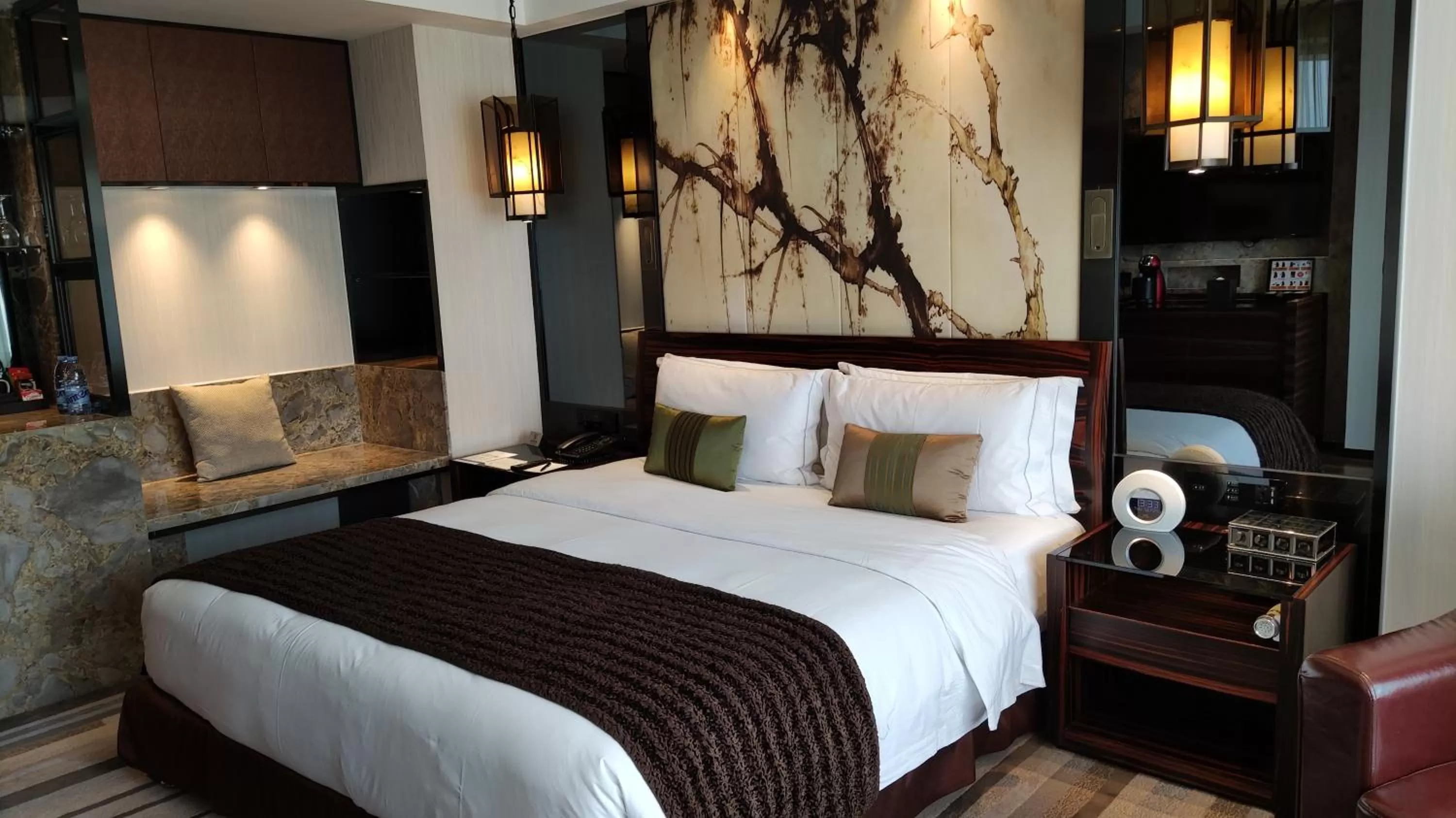 Continental Club Deluxe King Room - single occupancy in Marco Polo Parkside, Beijing