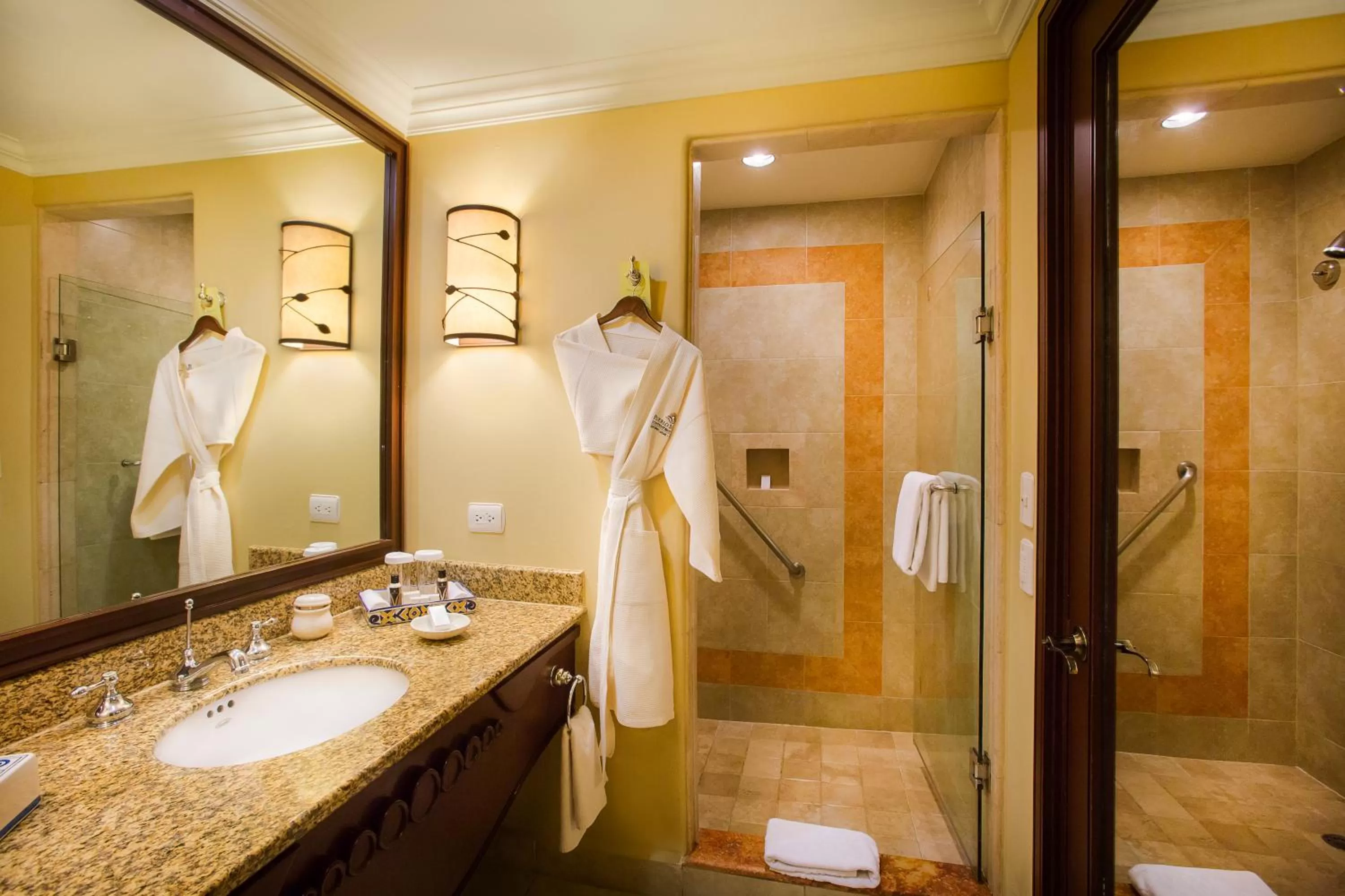 Junior Suite Ocean View in Pueblo Bonito Sunset Beach Golf & Spa Resort - All Inclusive