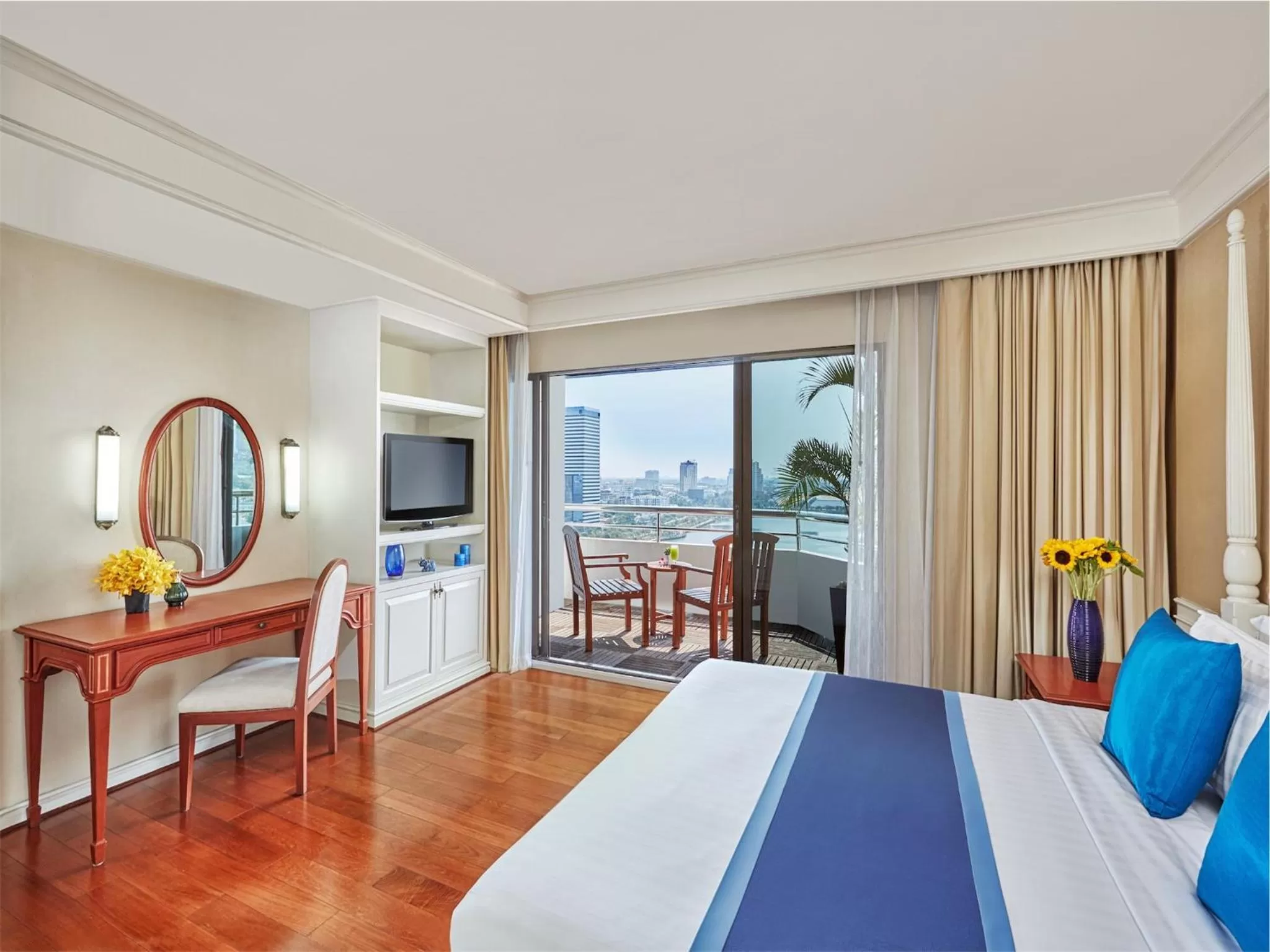 3 Bedroom Family Grand Suite Lake View in Centre Point Sukhumvit 10 - SHA Extra Plus