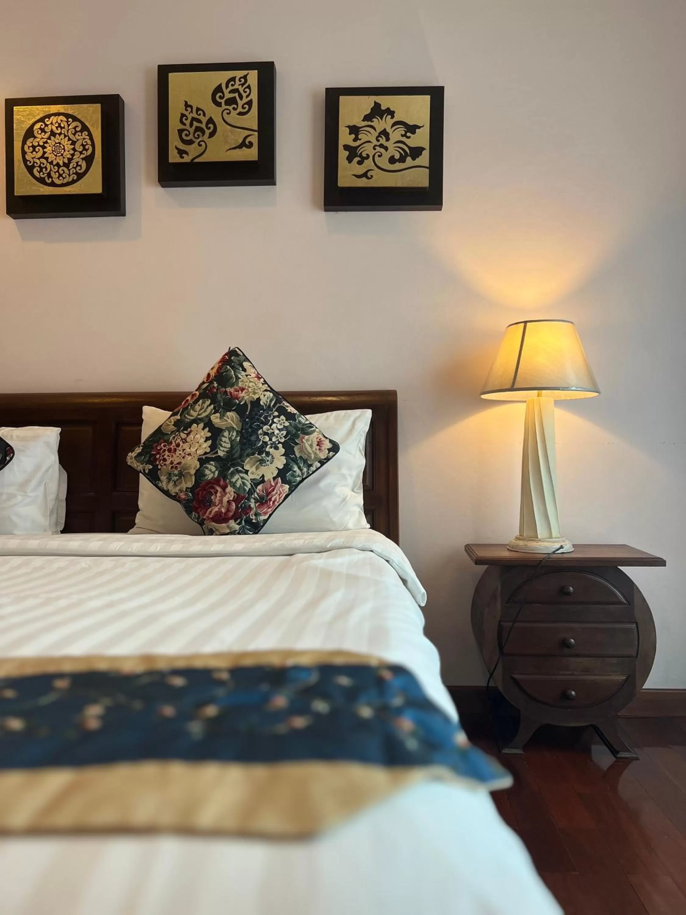 Deluxe Double with Balcony in Pha Thai House