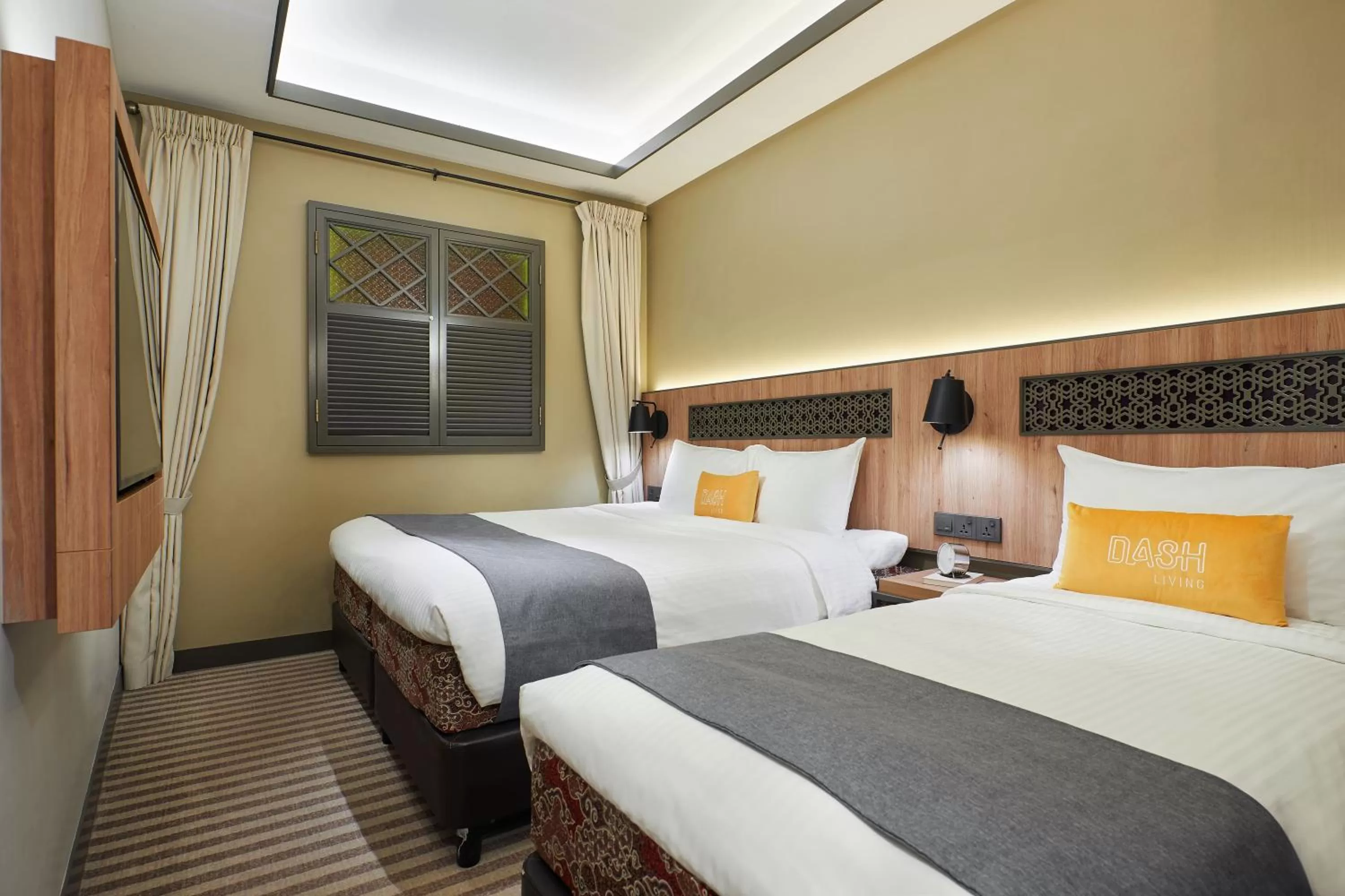 Deluxe Triple Room in Dash Living Rochor