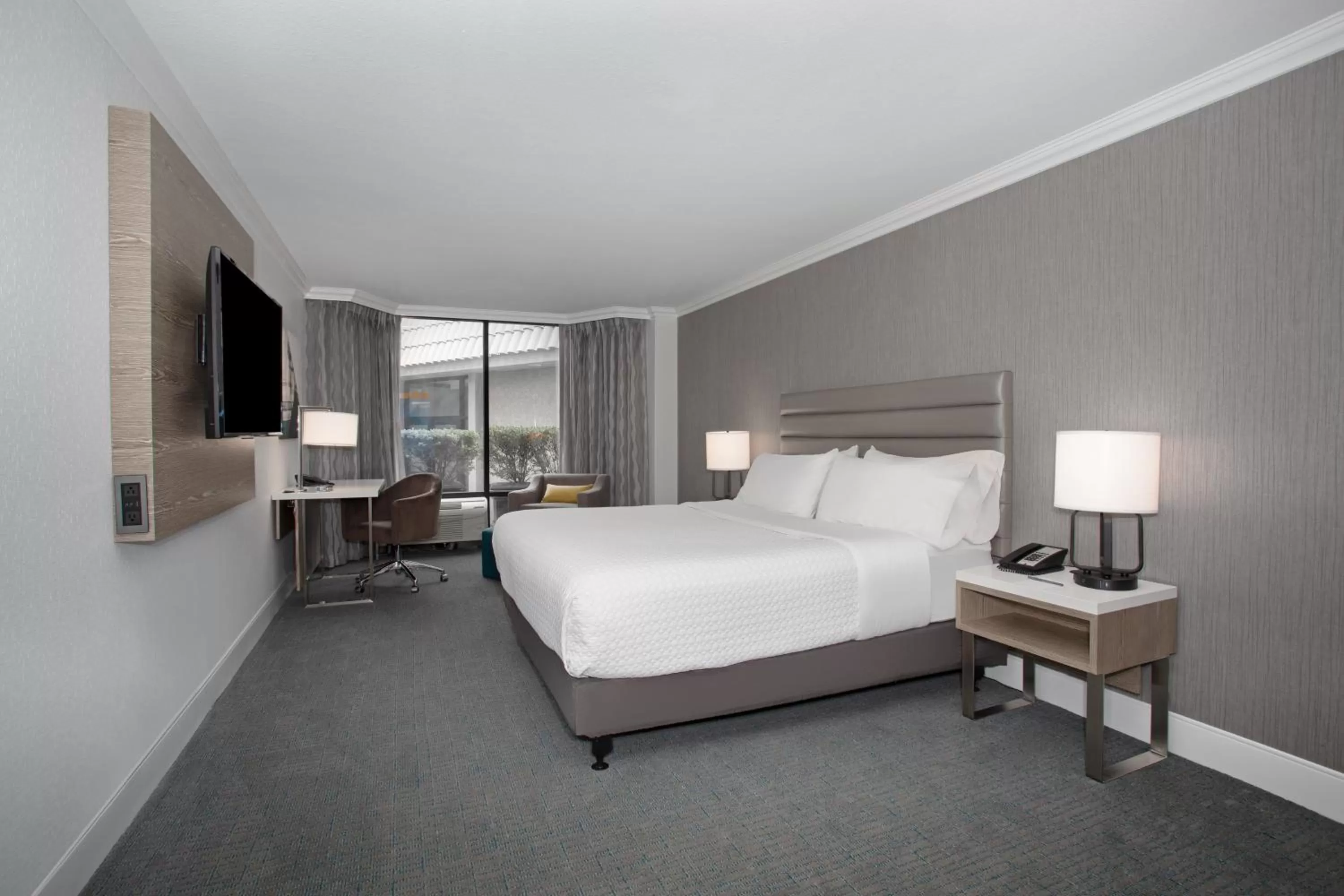 King Room - Hearing Accessible in Crowne Plaza Costa Mesa Orange County by IHG