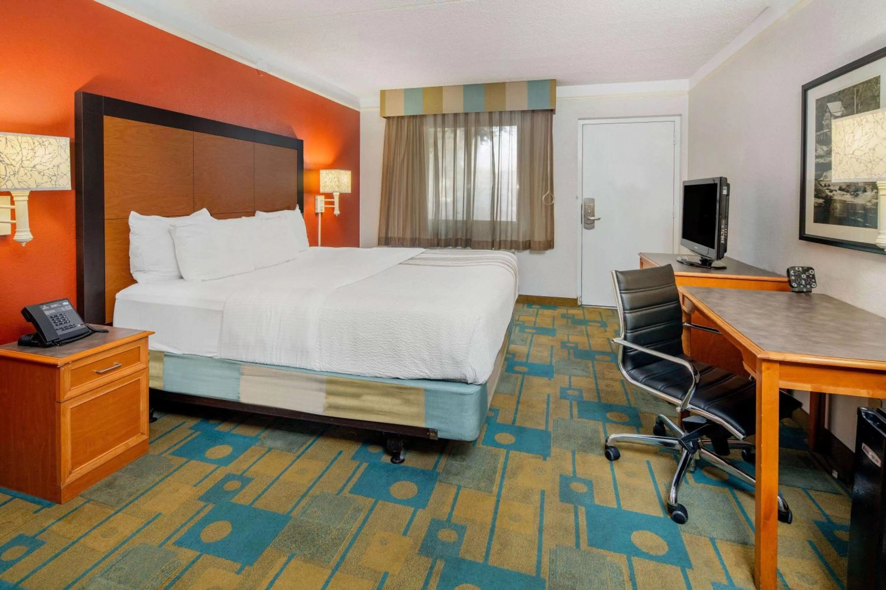 King Room - Non-Smoking in La Quinta Inn & Suites by Wyndham Irvine Spectrum