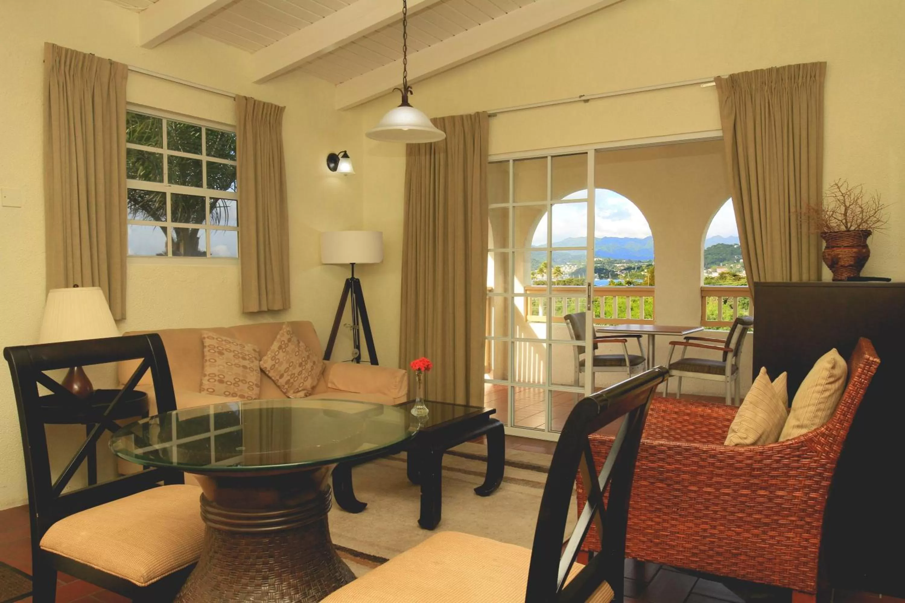 Deluxe One Bedroom Partial Ocean View in Blue Horizons Garden Resort
