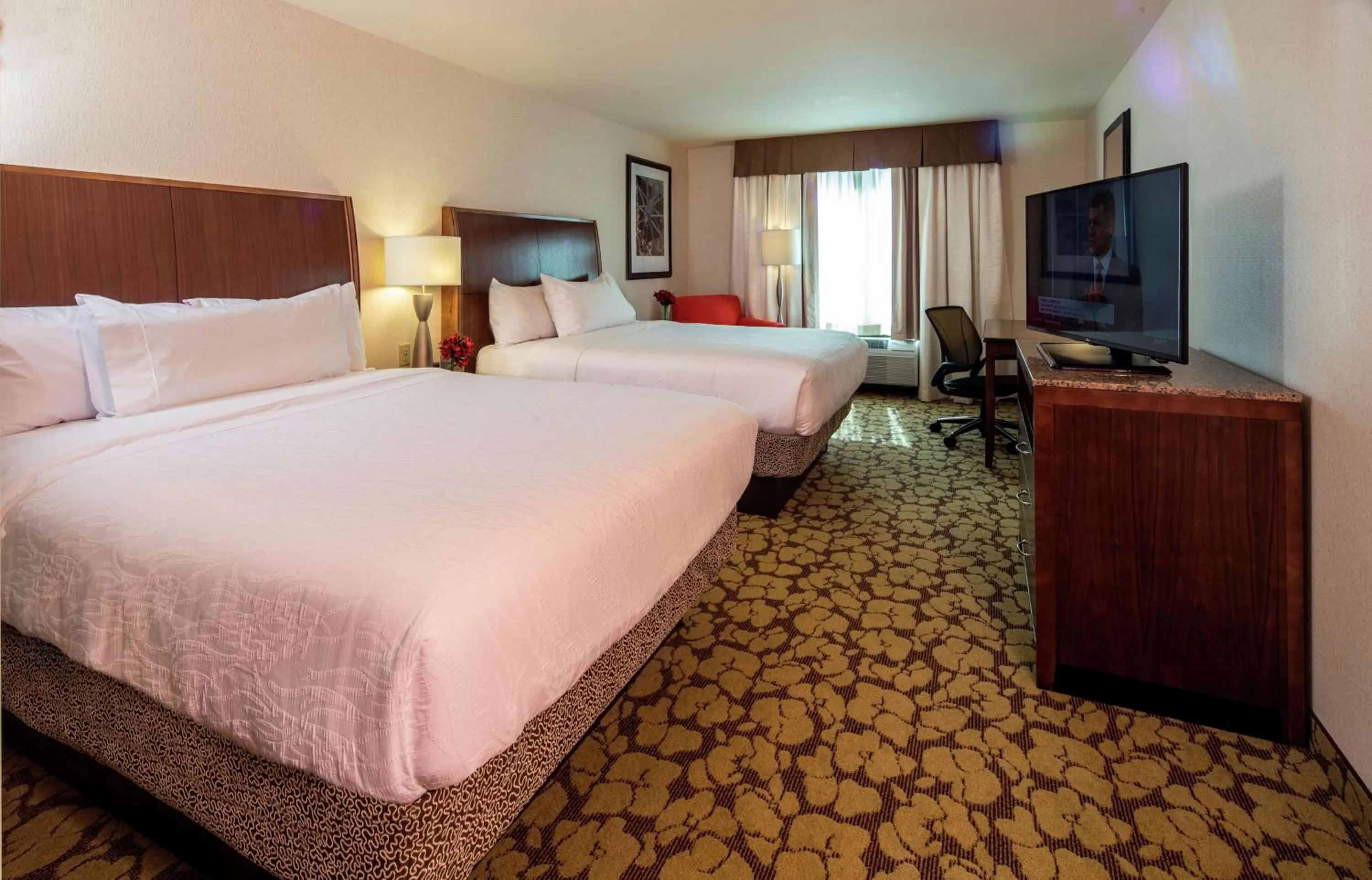 Premium Queen Room with Two Queen Beds in Hilton Garden Inn Uniontown