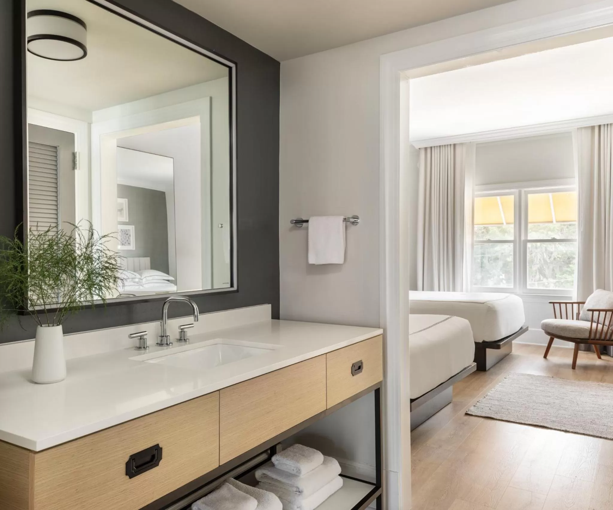 One-Bedroom Suite with Two Queen Beds in Kimpton Brice Hotel by IHG