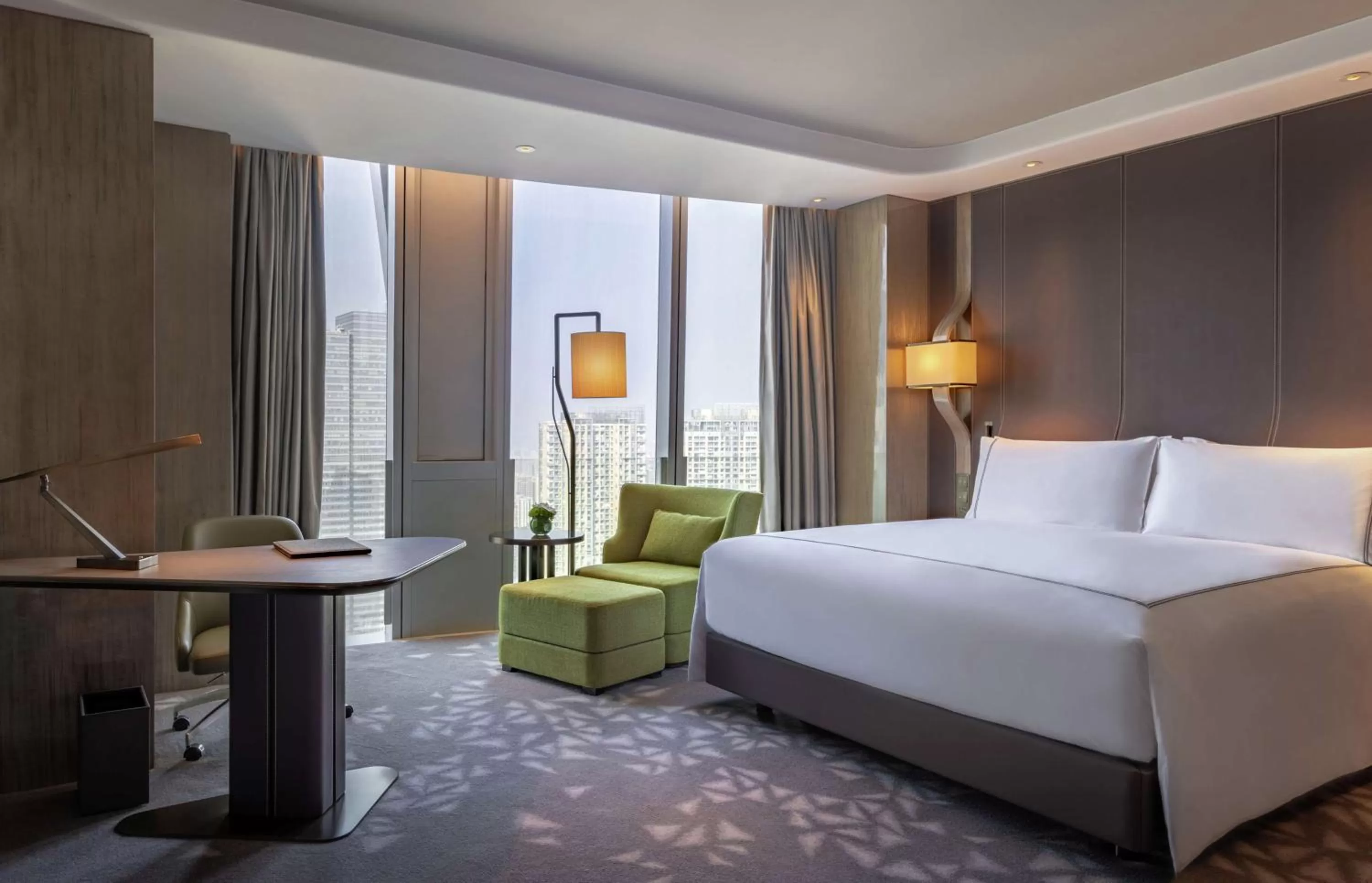 Premium King Room in Conrad Hangzhou