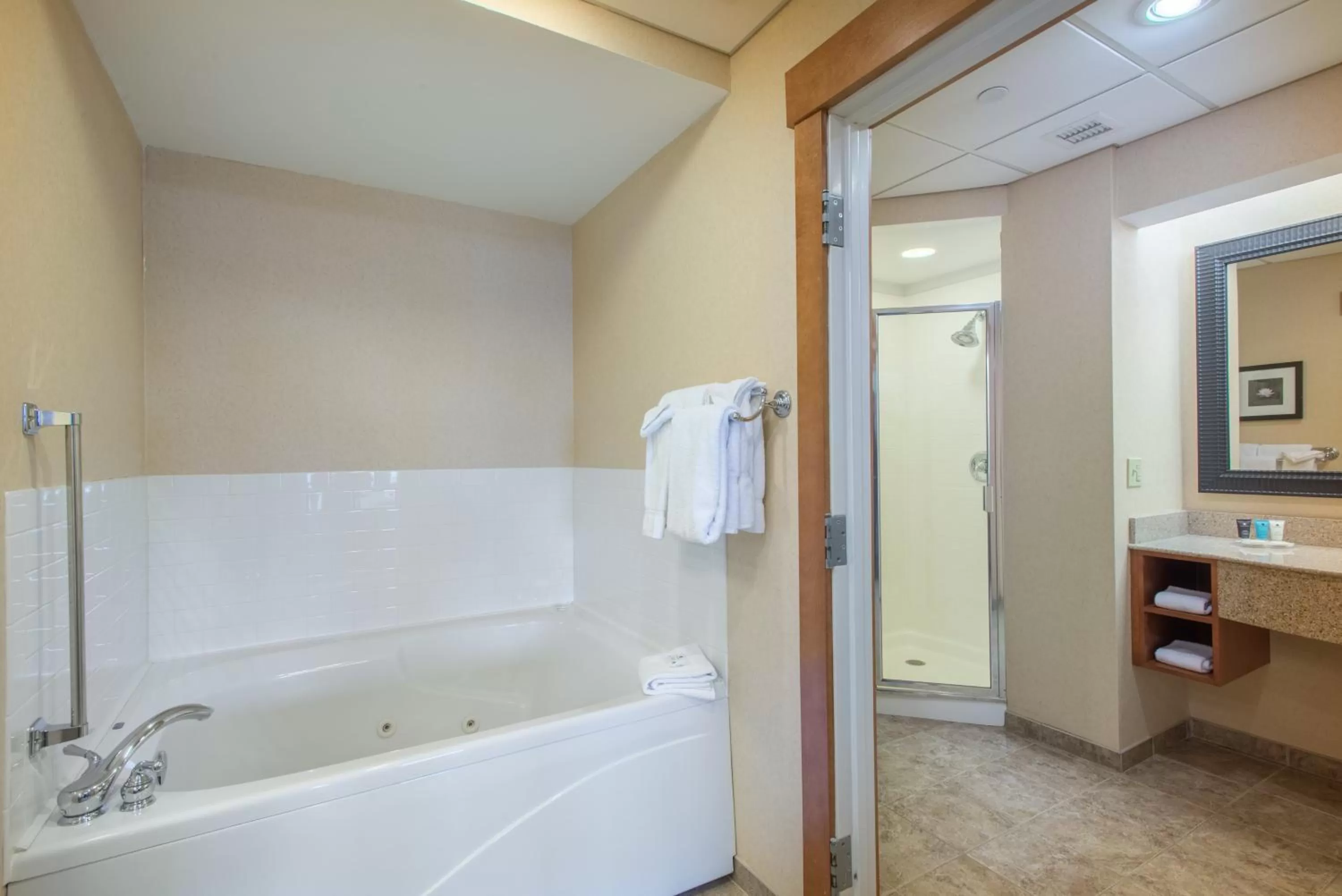 Grand Suite with King Bed, Queen Bed and Jetted Tub in Crowne Plaza Lake Placid by IHG