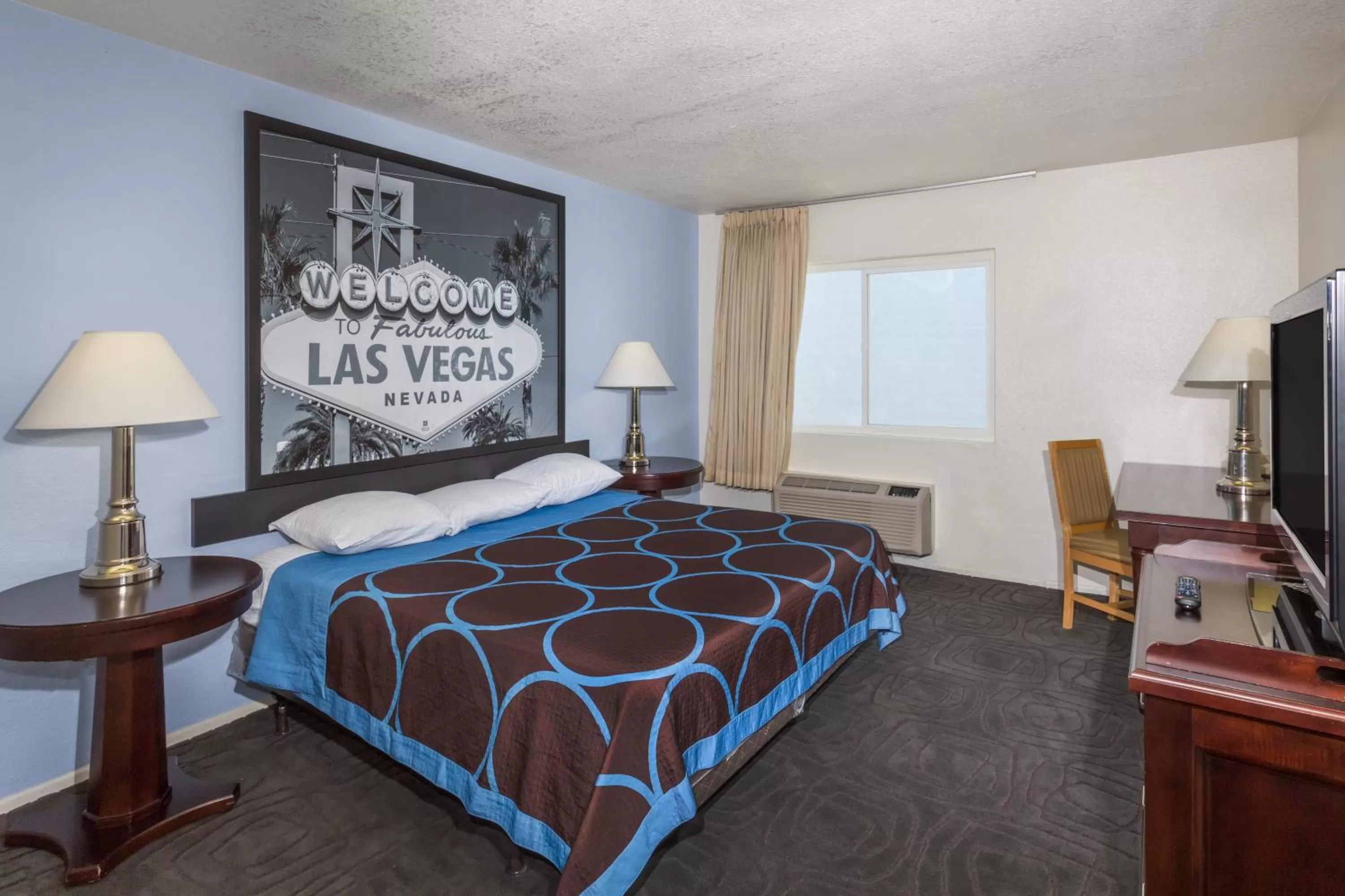 Queen Room - Non-Smoking in Super 8 by Wyndham Las Vegas North Strip/Fremont St. Area