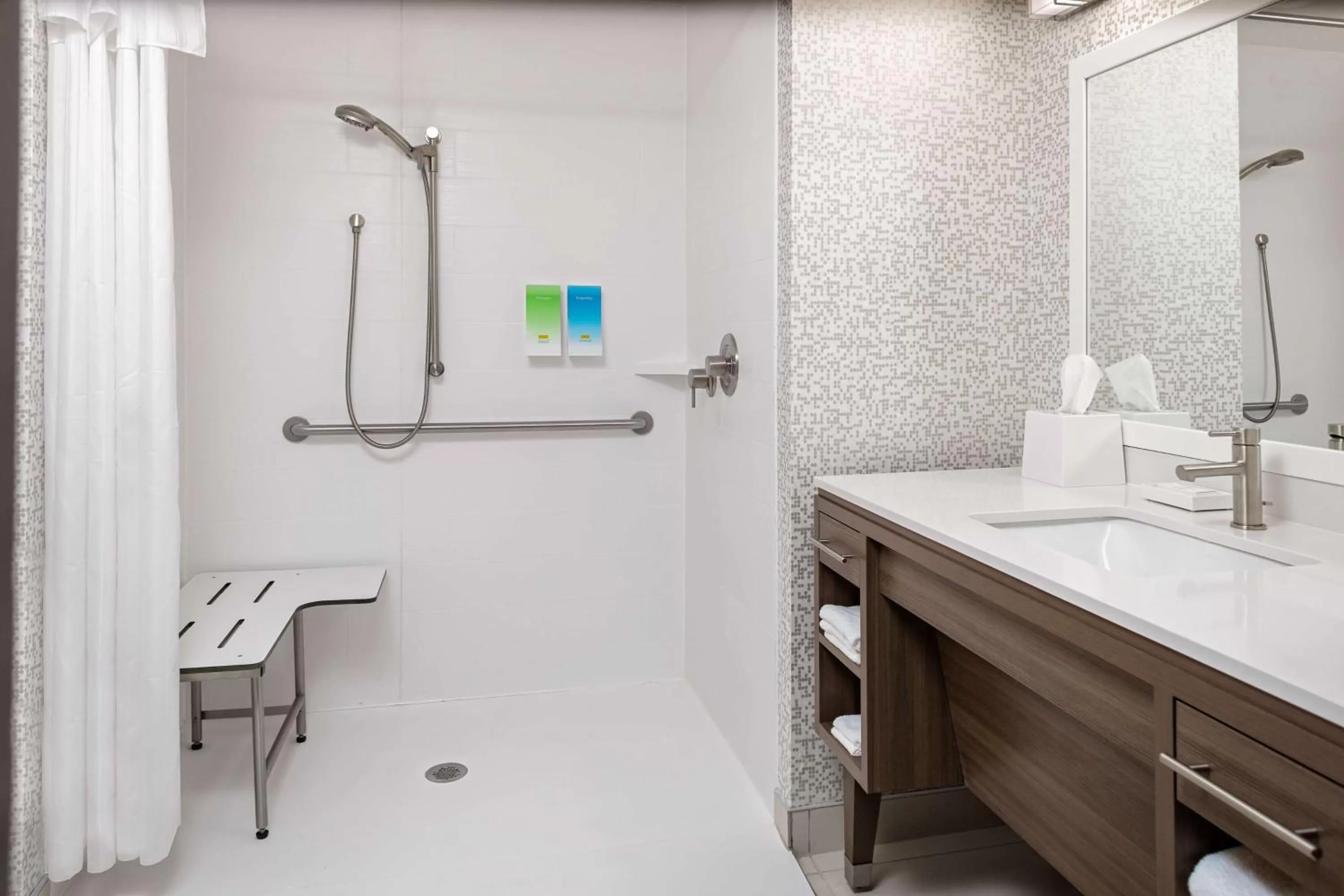 King Studio with Roll-In Shower - Mobility Accessible/Non-Smoking in Home2 Suites By Hilton Valdosta, Ga