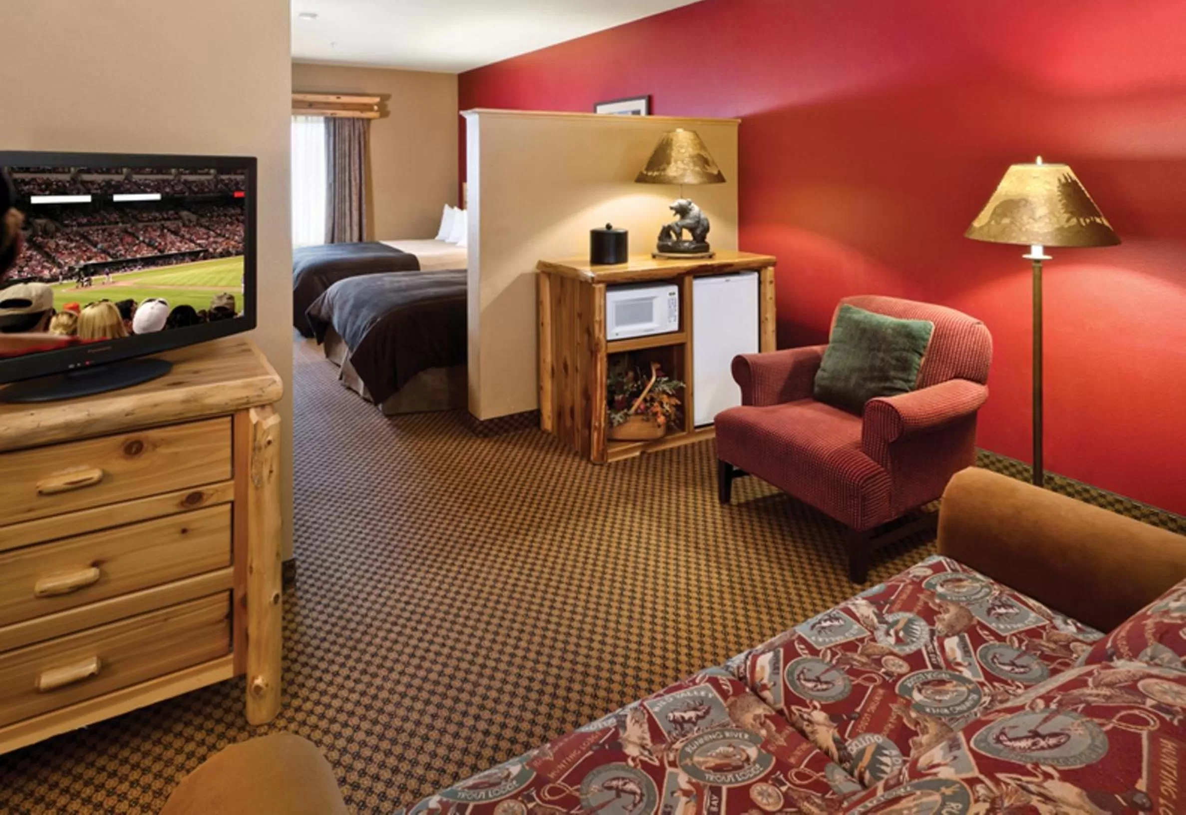 Queen Suite with Sofa Bed in The Lodge at Brainerd Lakes, Trademark Collection by Wyndham