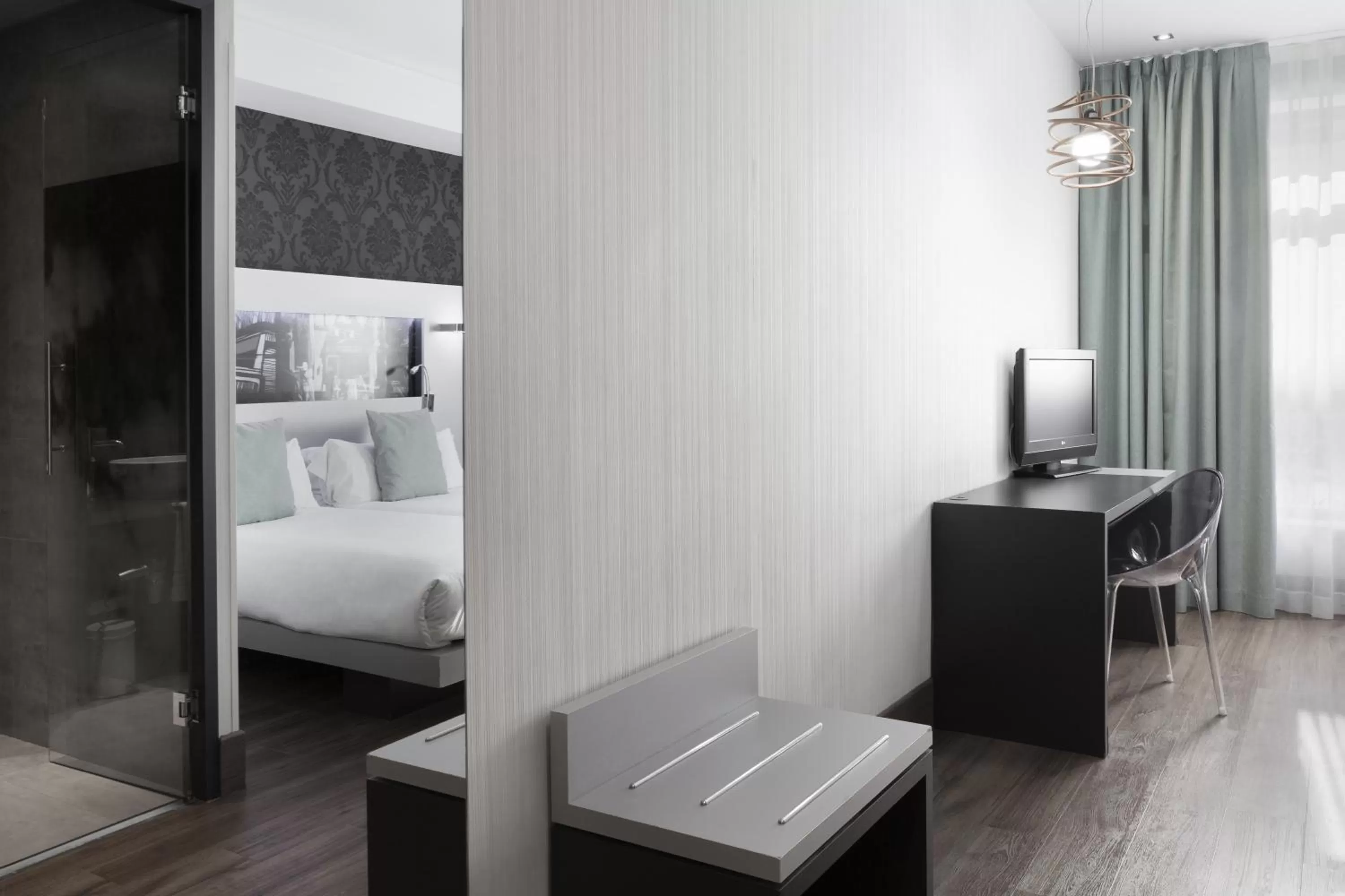 Double or Twin Room with Parking in Petit Palace Plaza Mayor