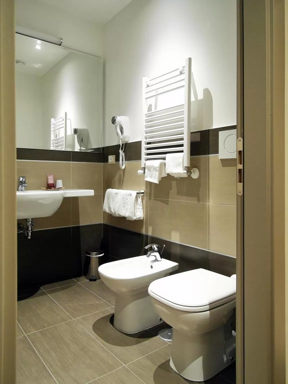 Triple Room in Hotel California