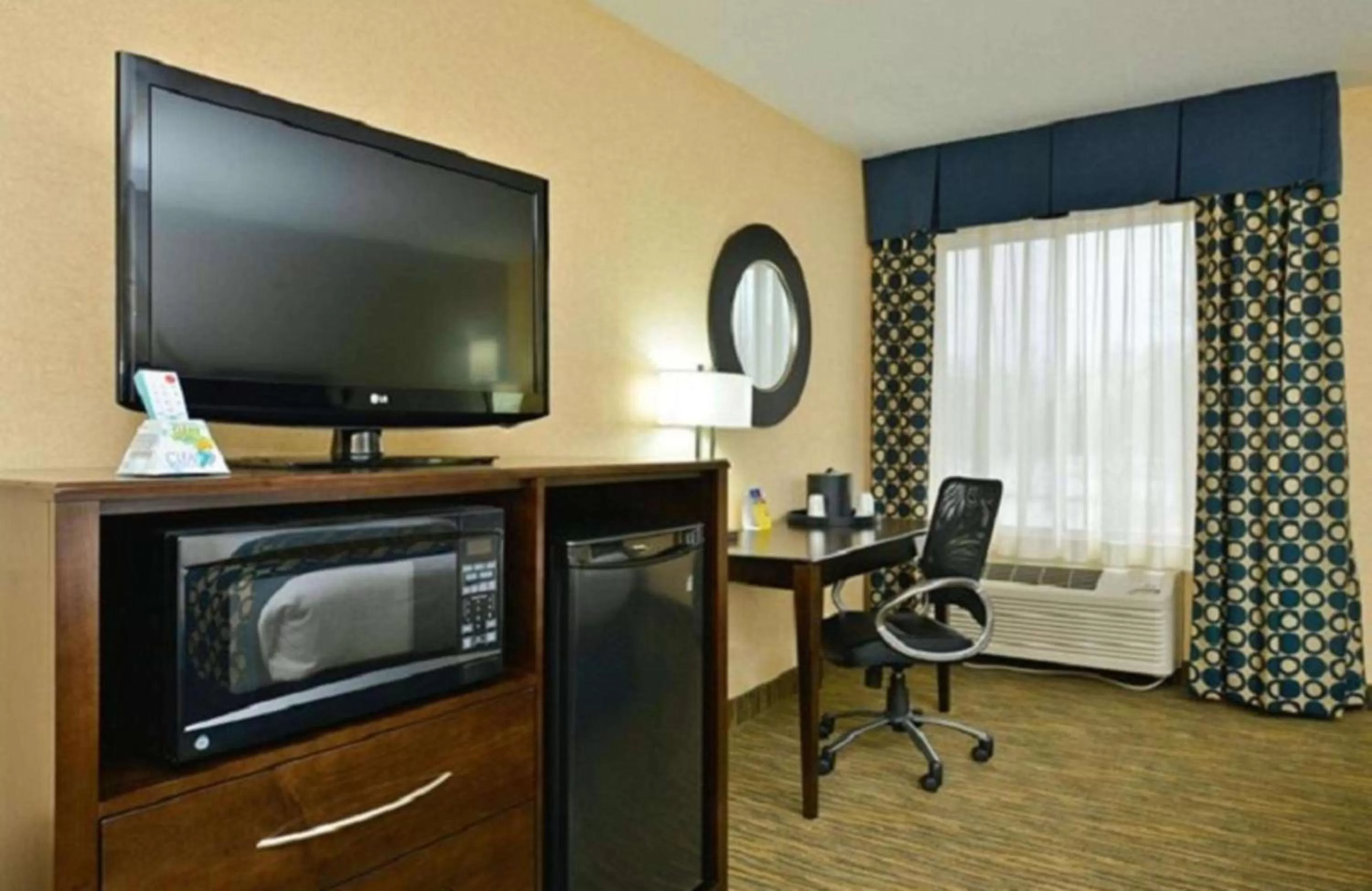 King Room in Best Western Plus Coldwater Hotel
