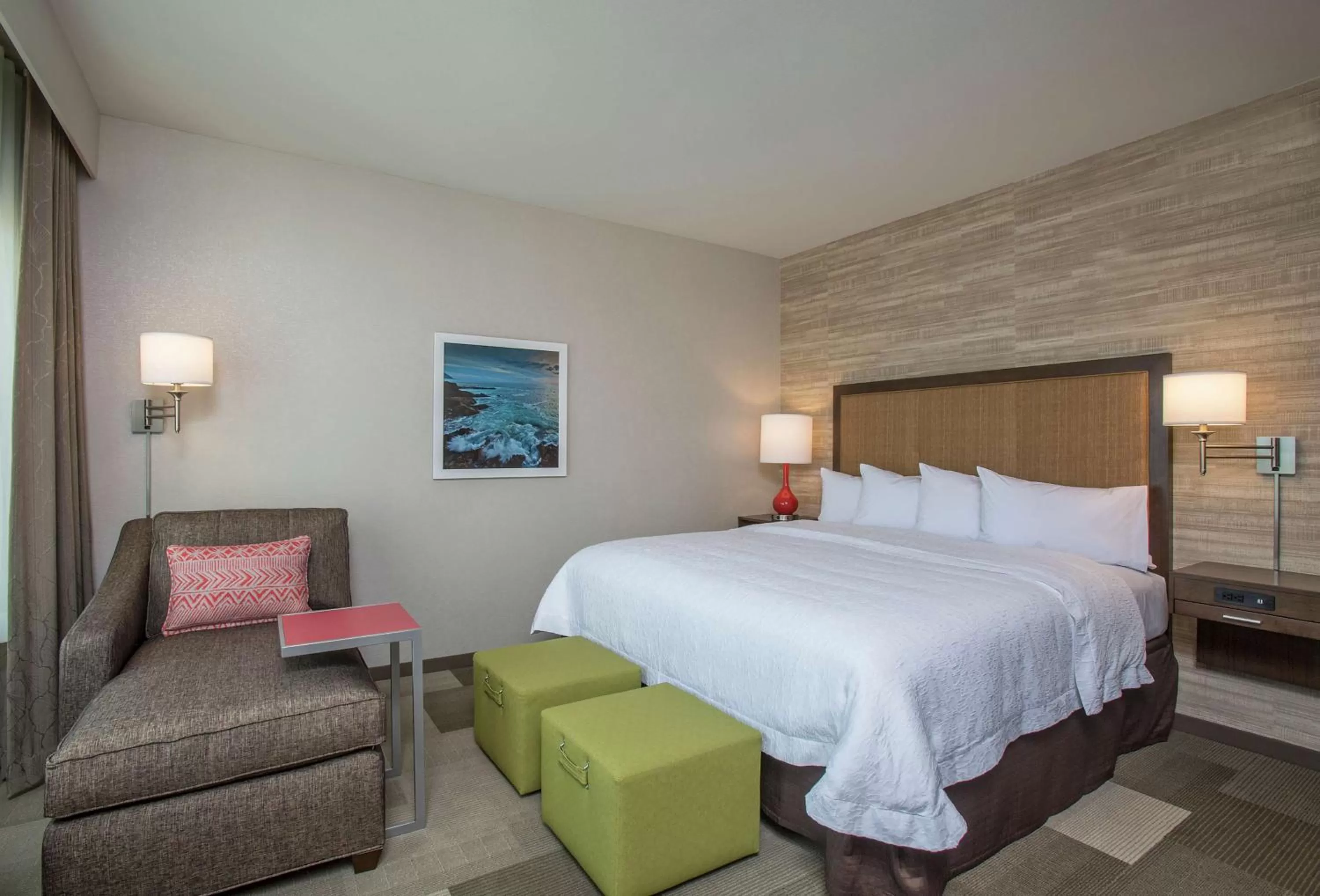 Executive King Room - Non-Smoking in Hampton Inn & Suites Oahu Kapolei - FREE Parking - No Resort Fee