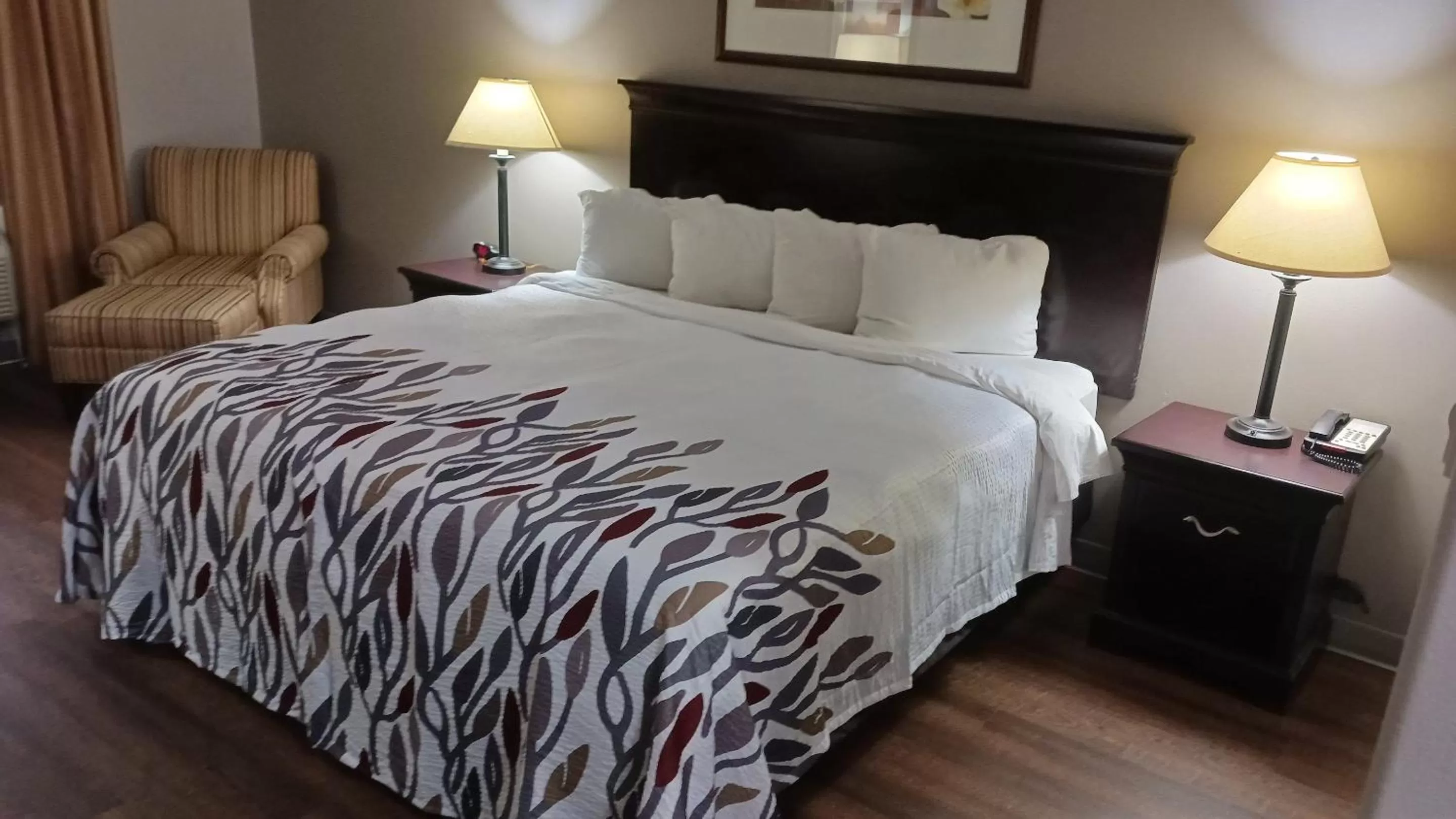 Suite King Room Disability Access Non-Smoking in Red Roof Inn & Suites Midland
