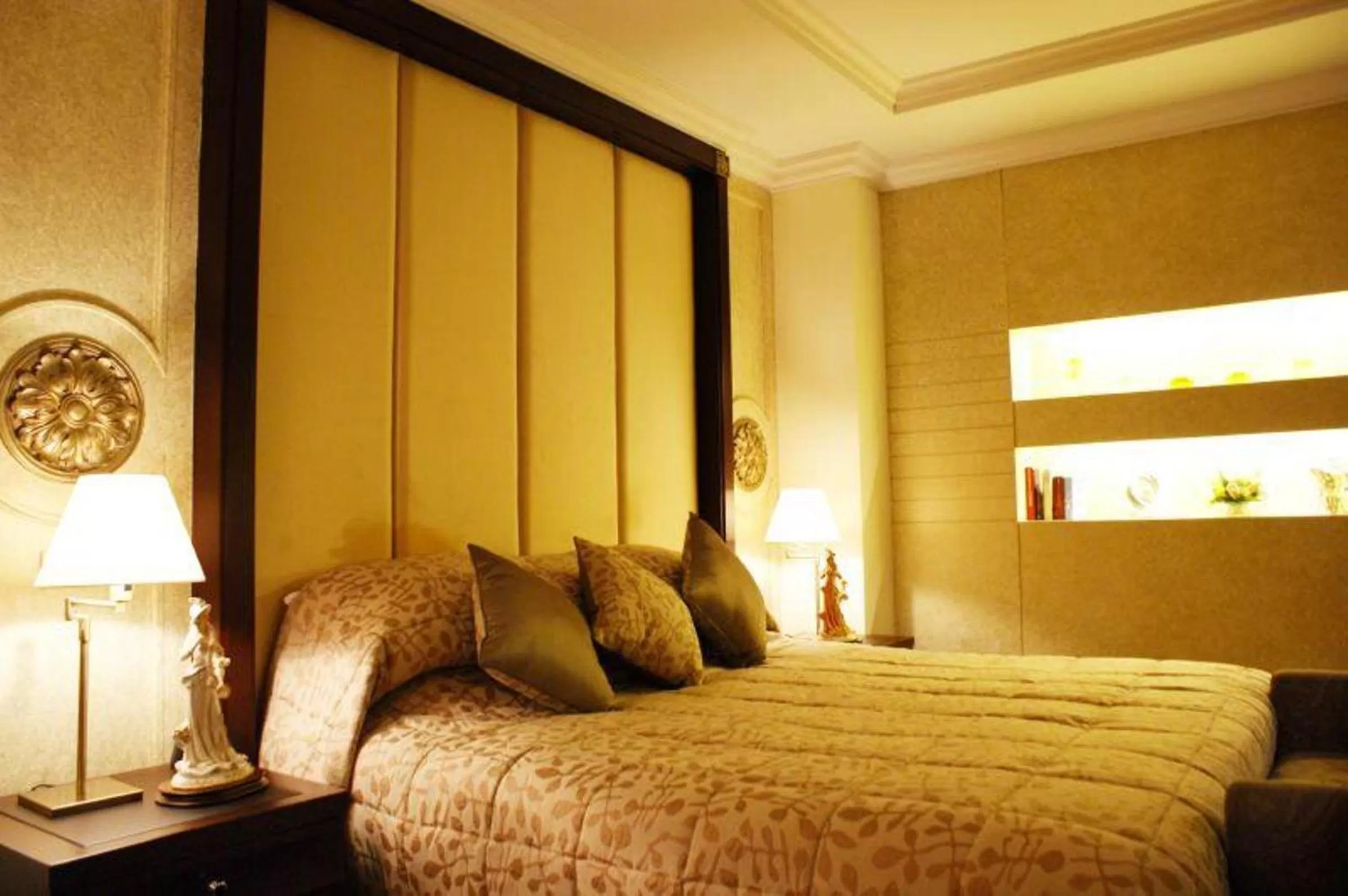 Deluxe Double Room in LK Residence