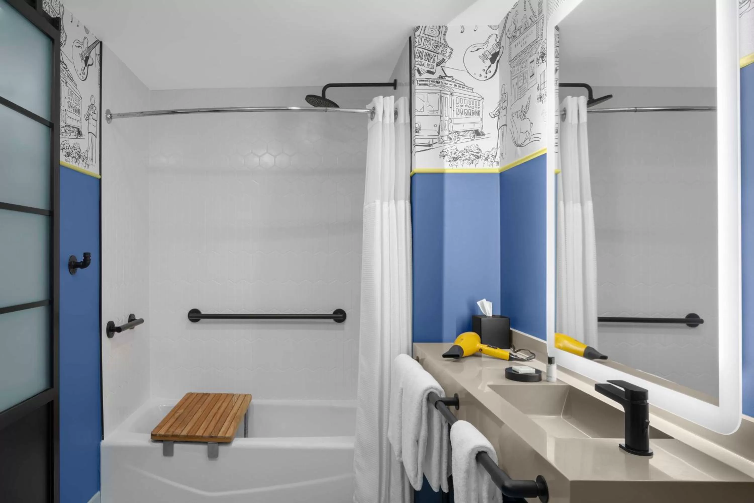 King Room with Accessible Tub - Disability Access in Caption By Hyatt Beale Street Memphis