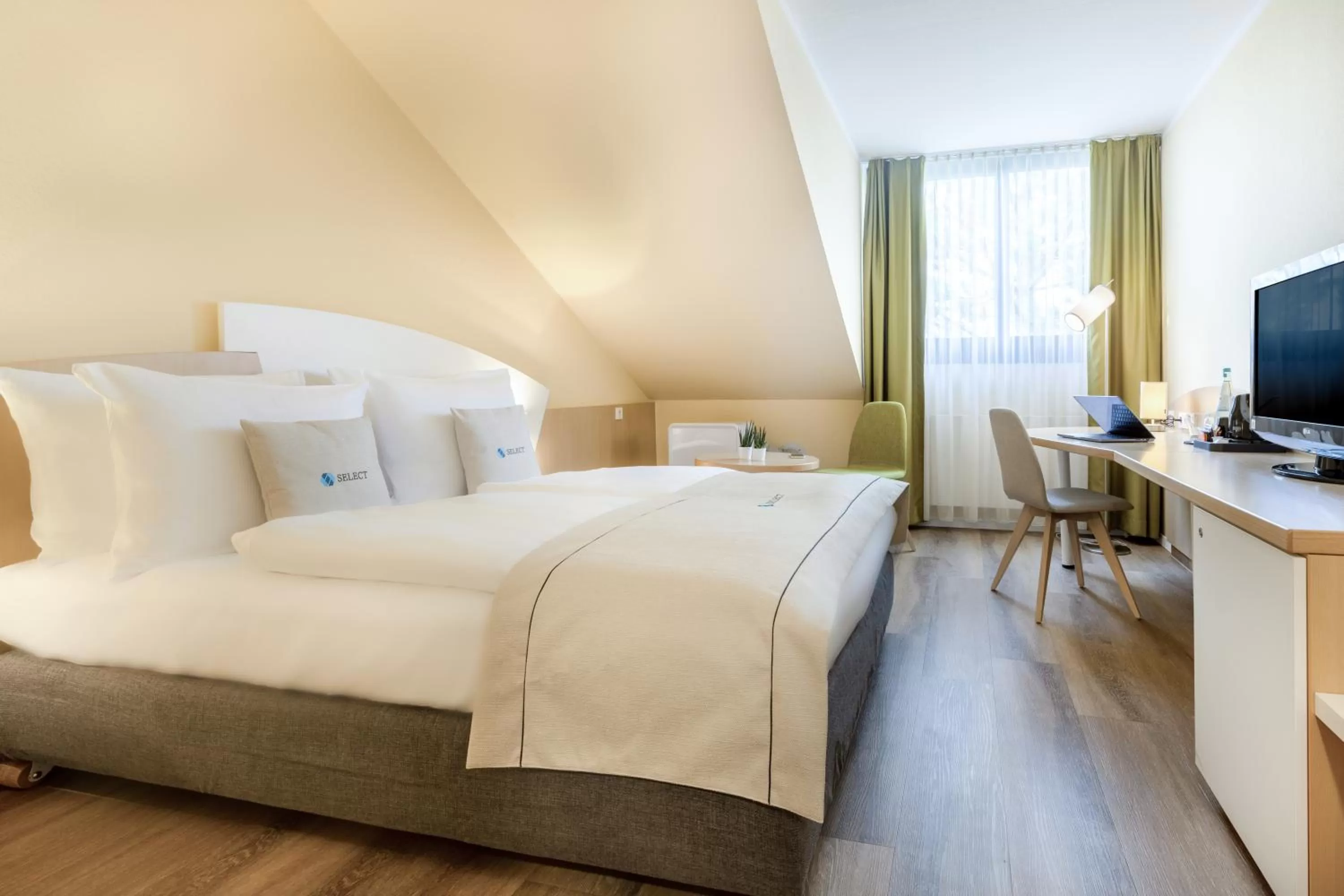 Superior Double Room in Select Hotel Erlangen