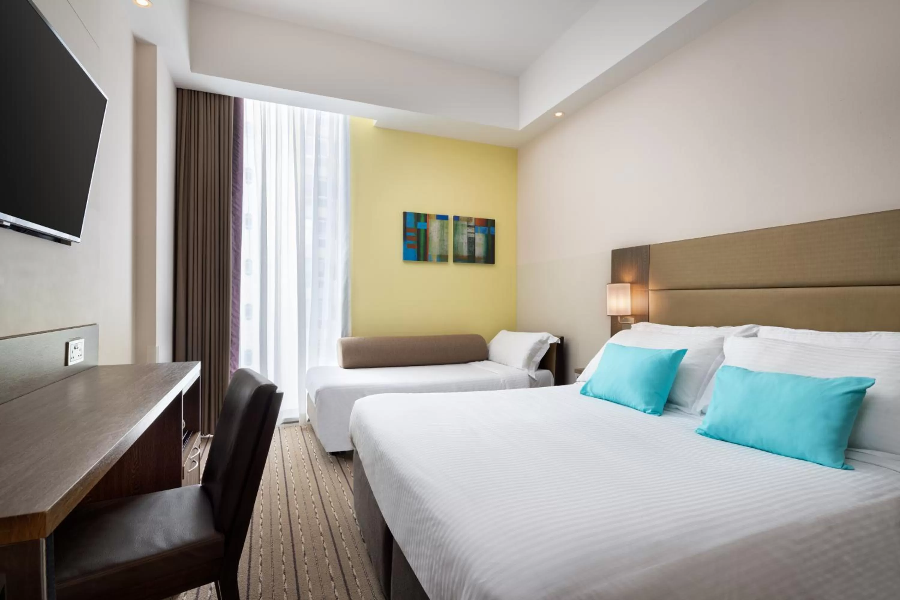 Triple Room in Hotel Traveltine Downtown Singapore, Trademark Collection