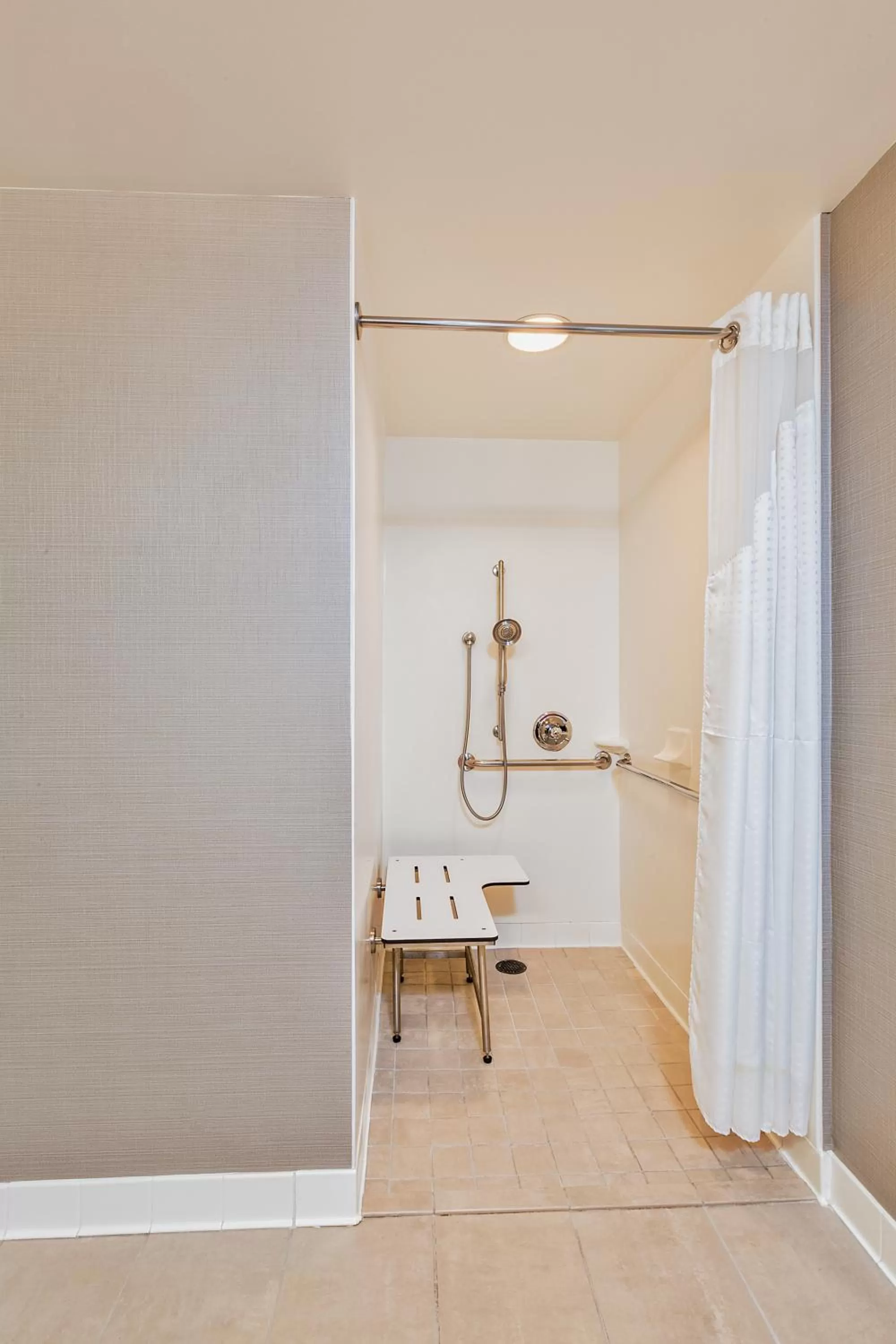 Holiday Inn Express Hotel & Suites Fisherman's Wharf by IHG