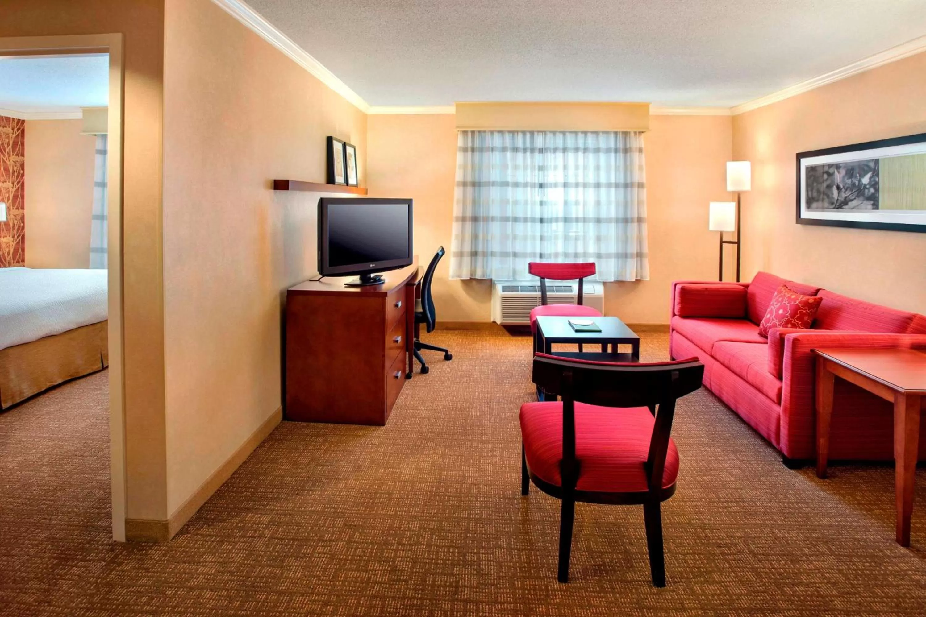 One-Bedroom King Suite - Non-Smoking in Sonesta Select Boston Danvers