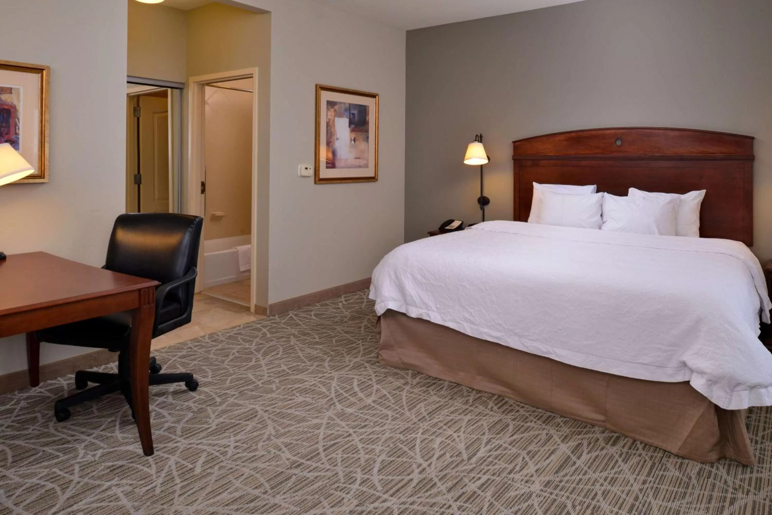 King Room with Sofa Bed and Study - Non-Smoking in Hampton Inn by Hilton Litchfield