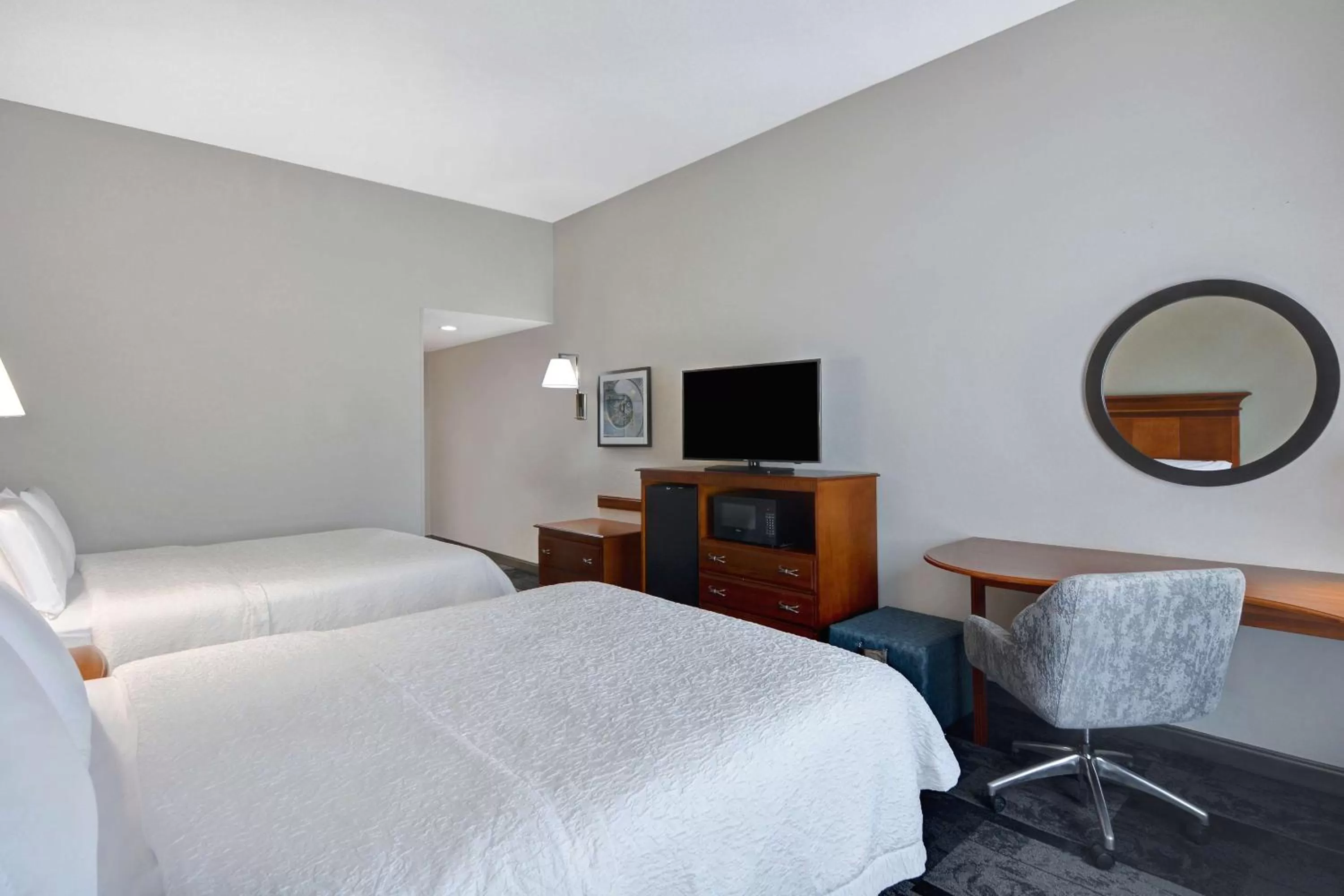 Queen Room with Two Queen Beds - Mall View  in Hampton Inn & Suites Birmingham-Hoover-Galleria
