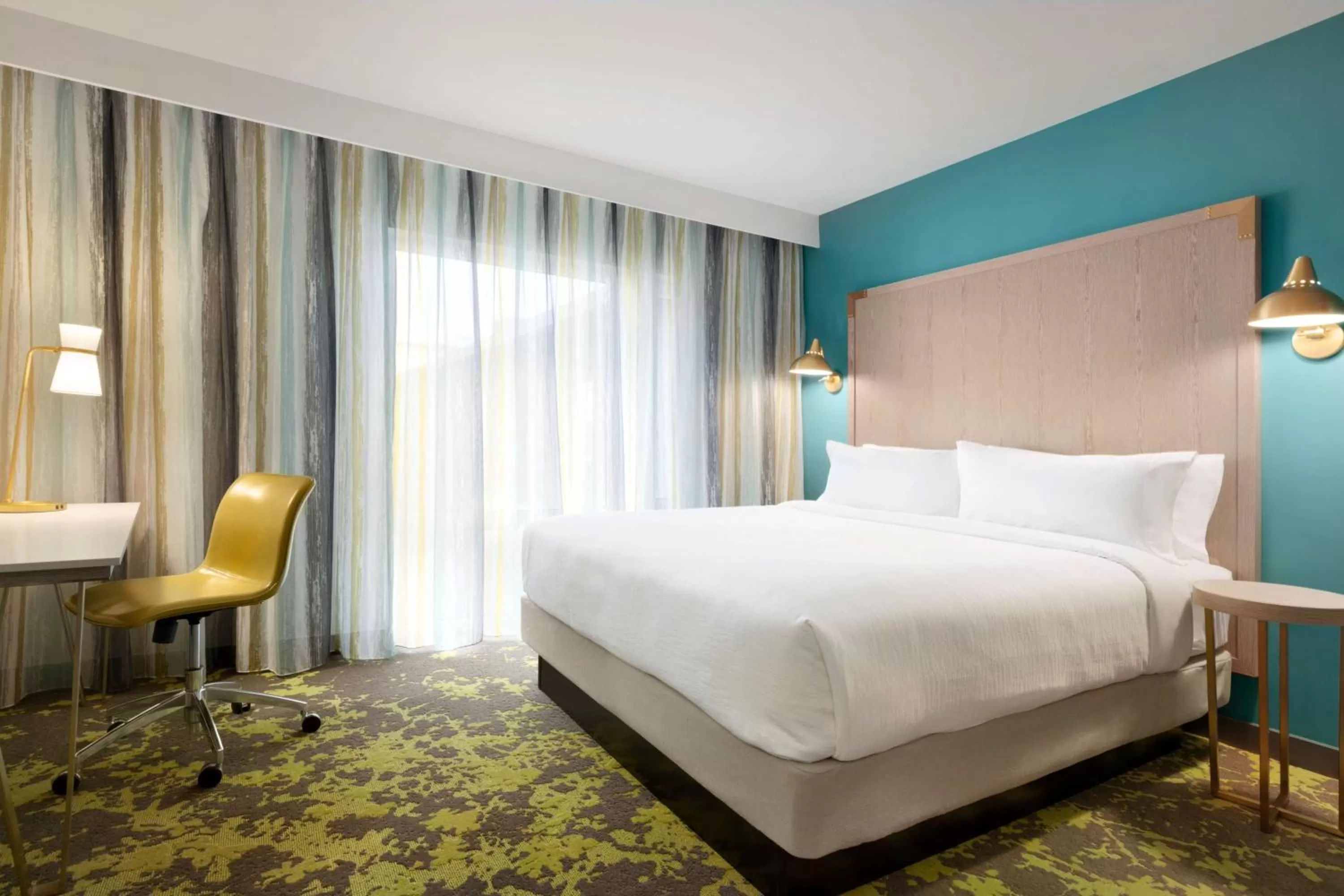 King Room in Embassy Suites By Hilton Boulder