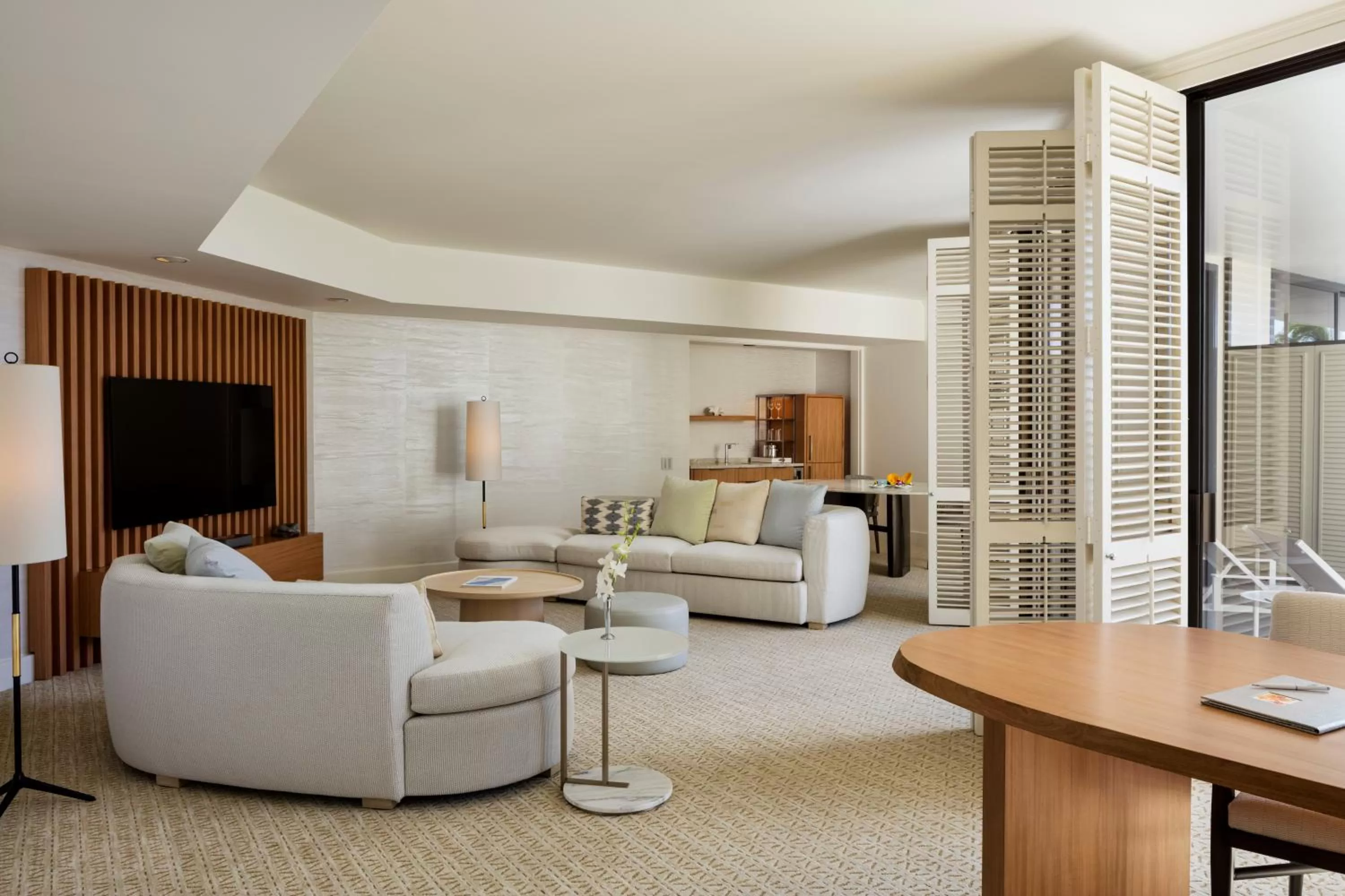 Ocean Suite Twins in Halekulani - NO RESORT FEE