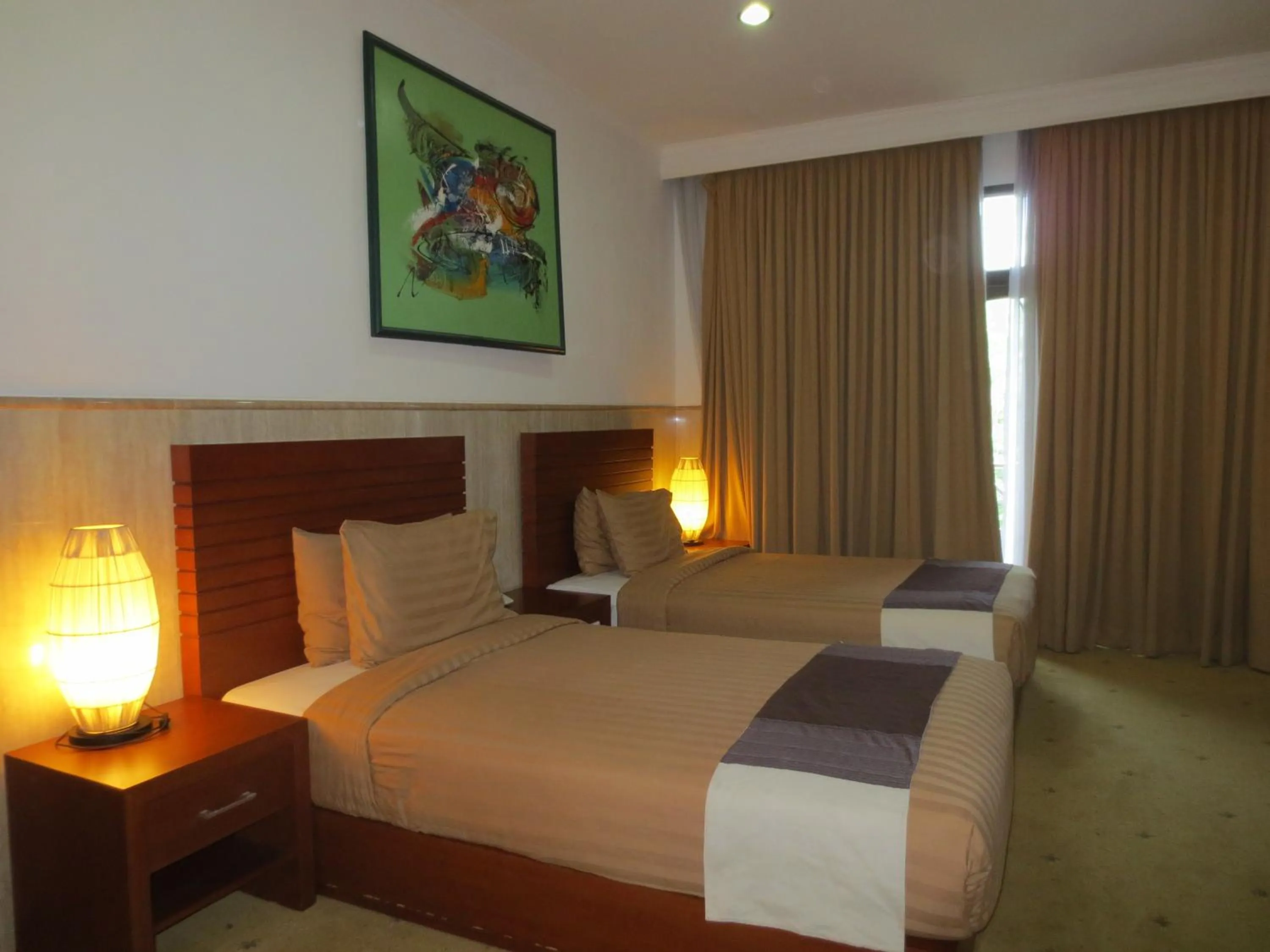 Superior Twin Room in Bali Paradise City Hotel