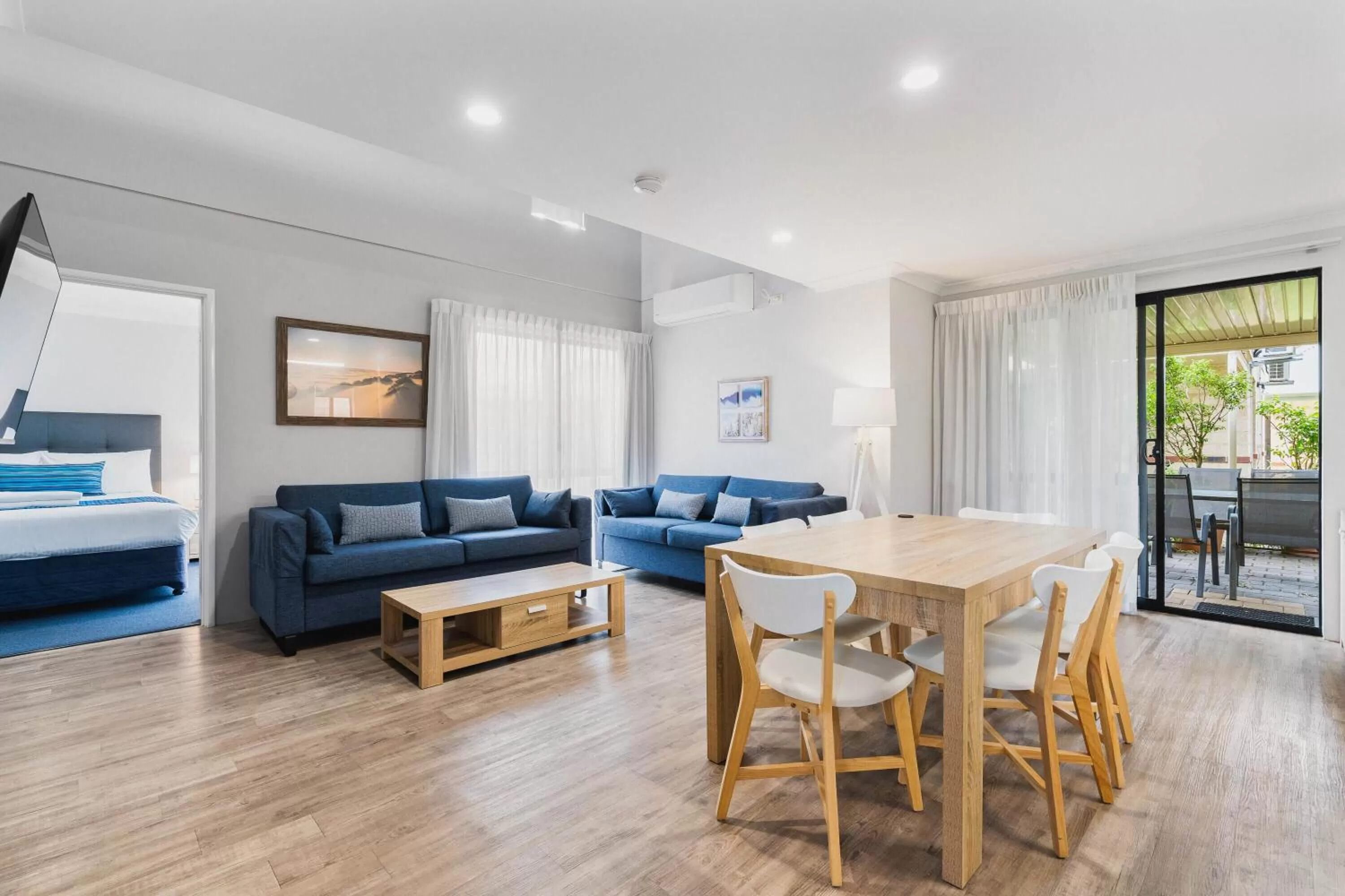 Deluxe Two-Bedroom Villa in Amalfi Resort Busselton's Best Kept Secret