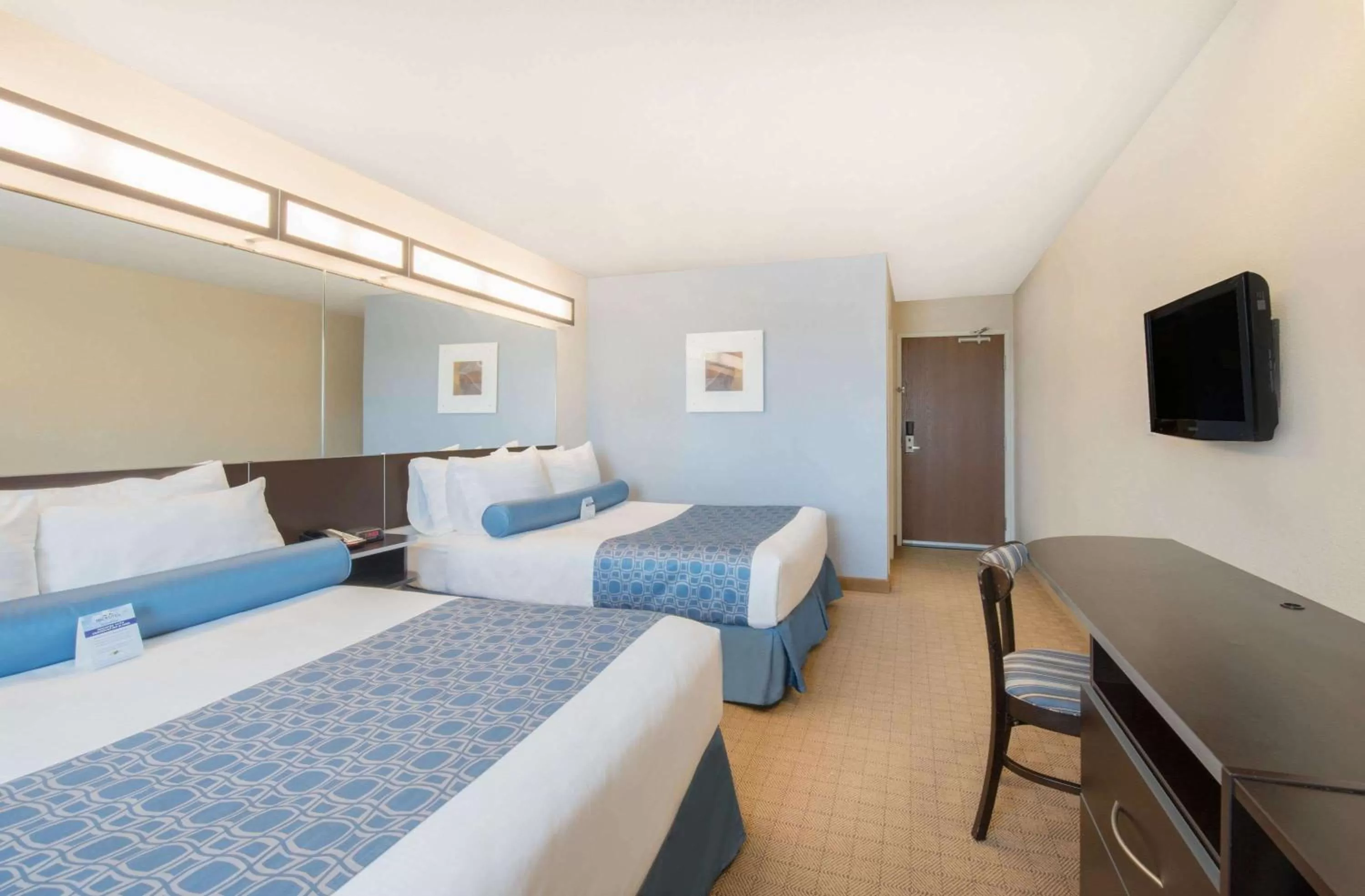 Queen Room with Two Queen Beds - Non-Smoking in Microtel Inn & Suites by Wyndham Stanley