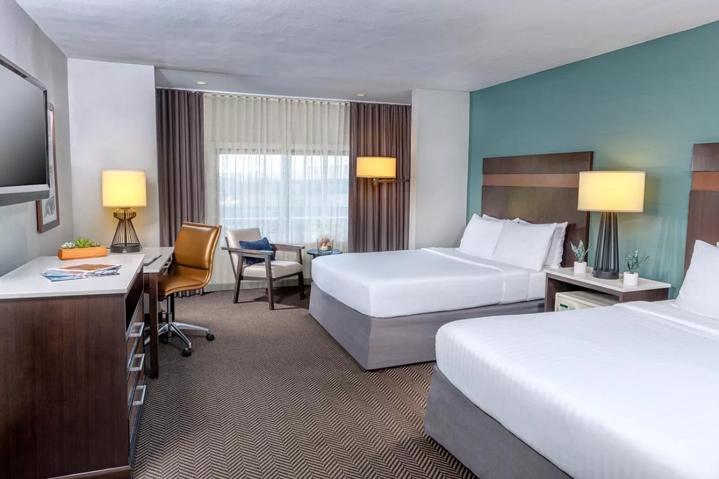 Queen Suite with Two Queen Beds in The Pierpont Inn