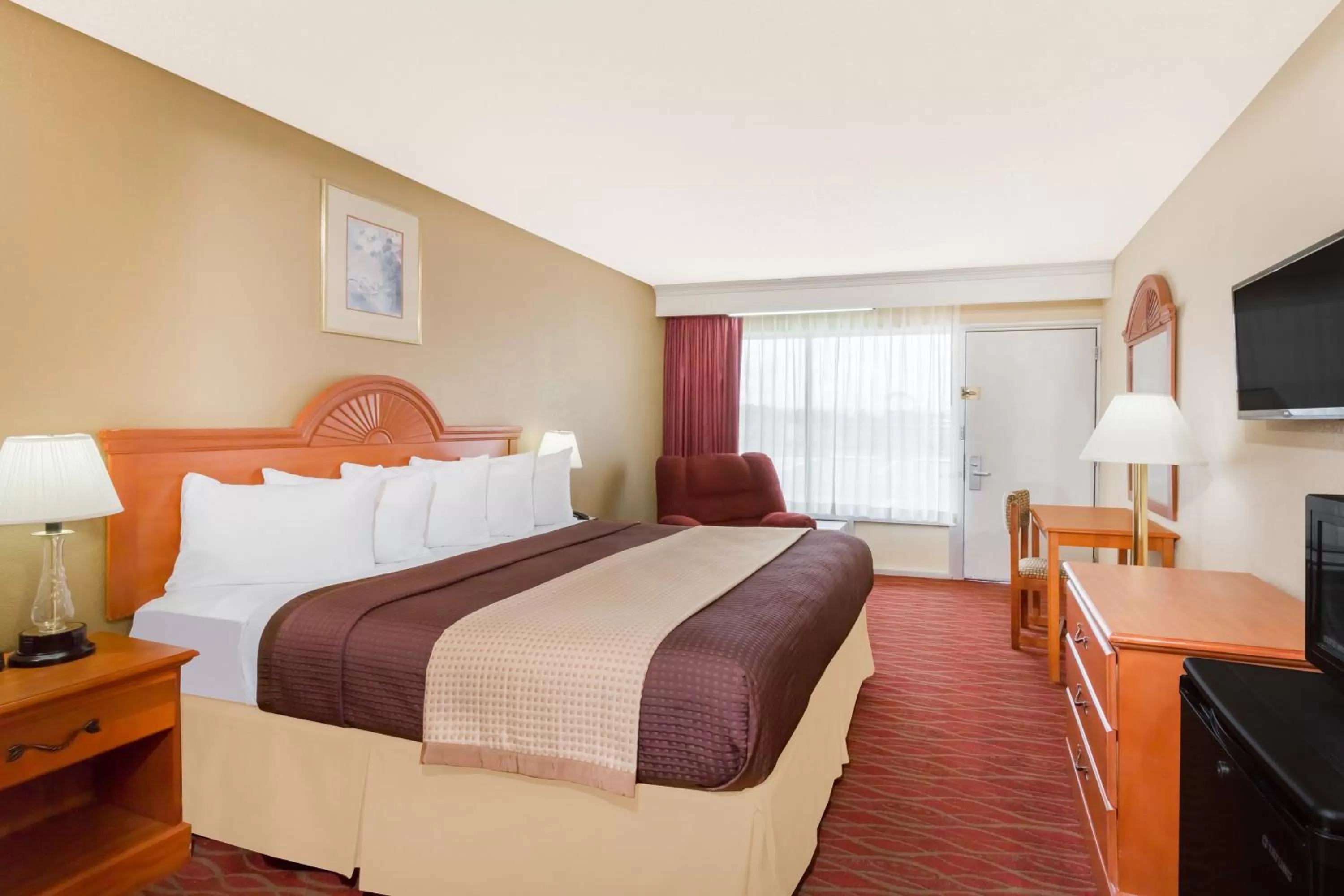 King Room- Non-Smoking in Days Inn by Wyndham Staunton