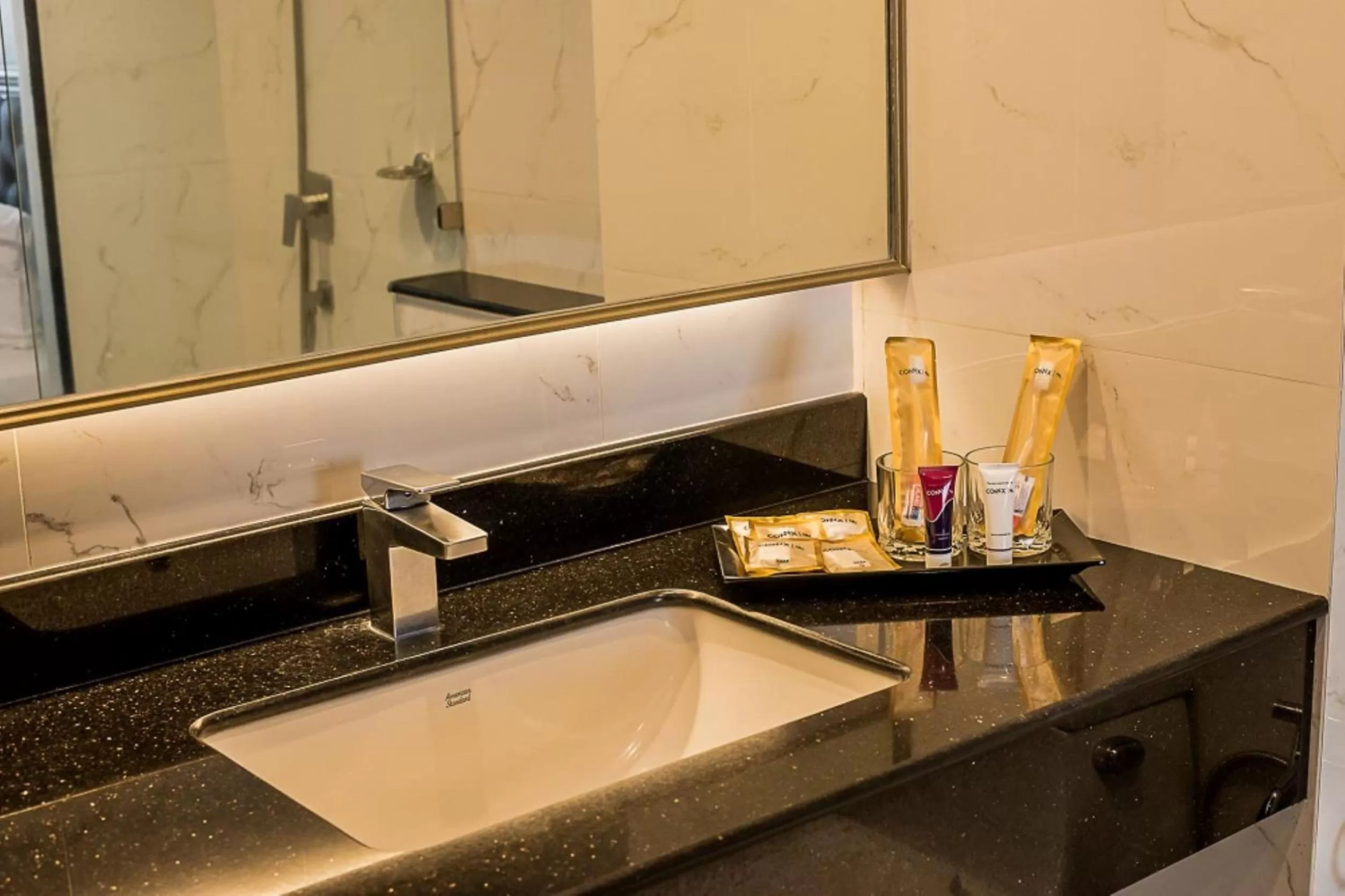 Deluxe Twin Room in SN Connx - SHA Plus