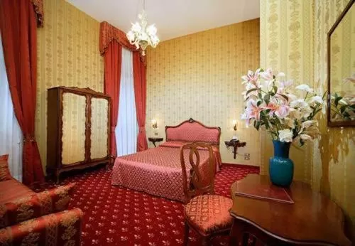 Superior Double Room in Centauro Hotel