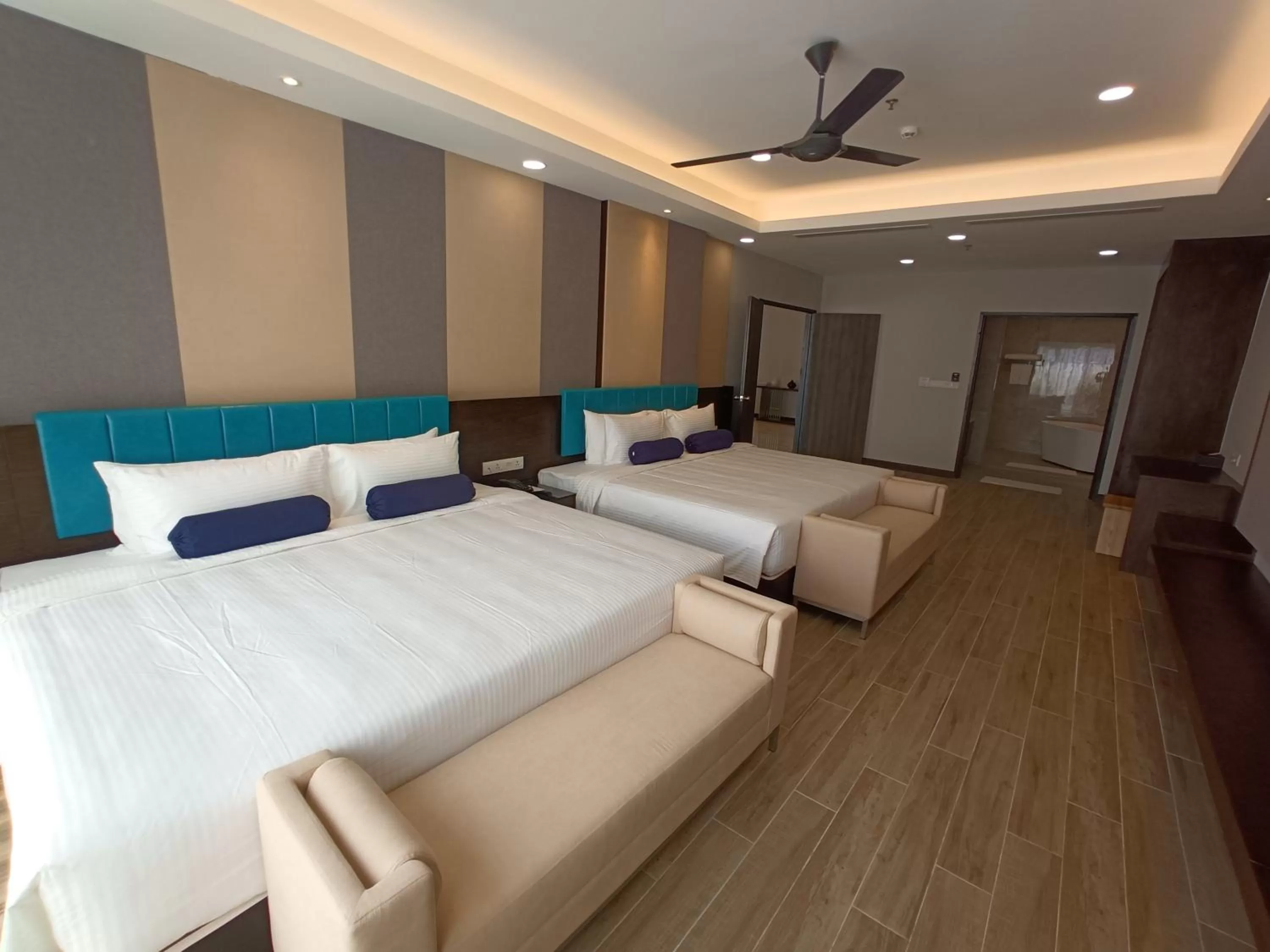 Istana Penthouse in Pacific Regency Beach Resort, Port Dickson