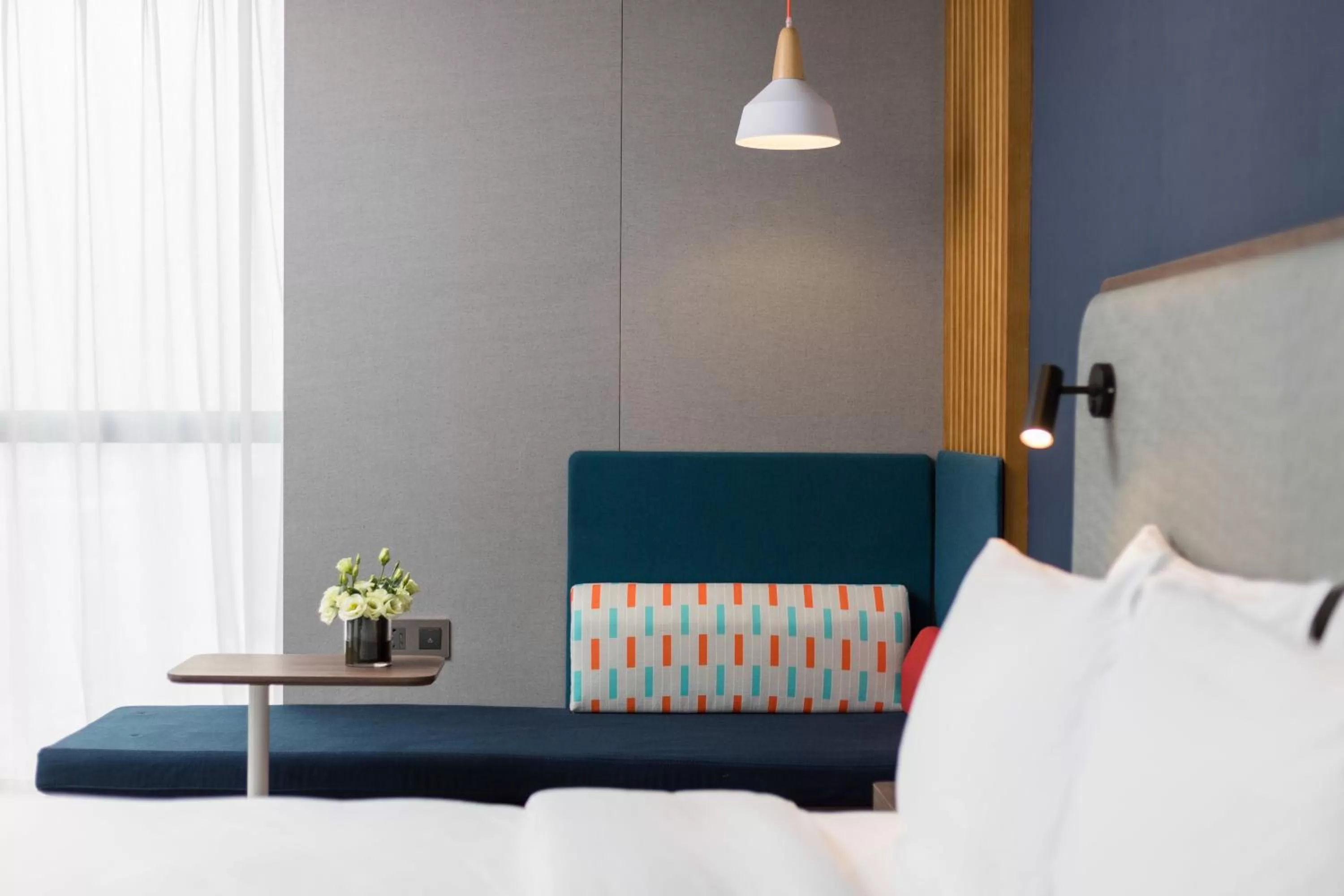 Standard King Room with Extra Space in Holiday Inn Express Foshan Chancheng by IHG