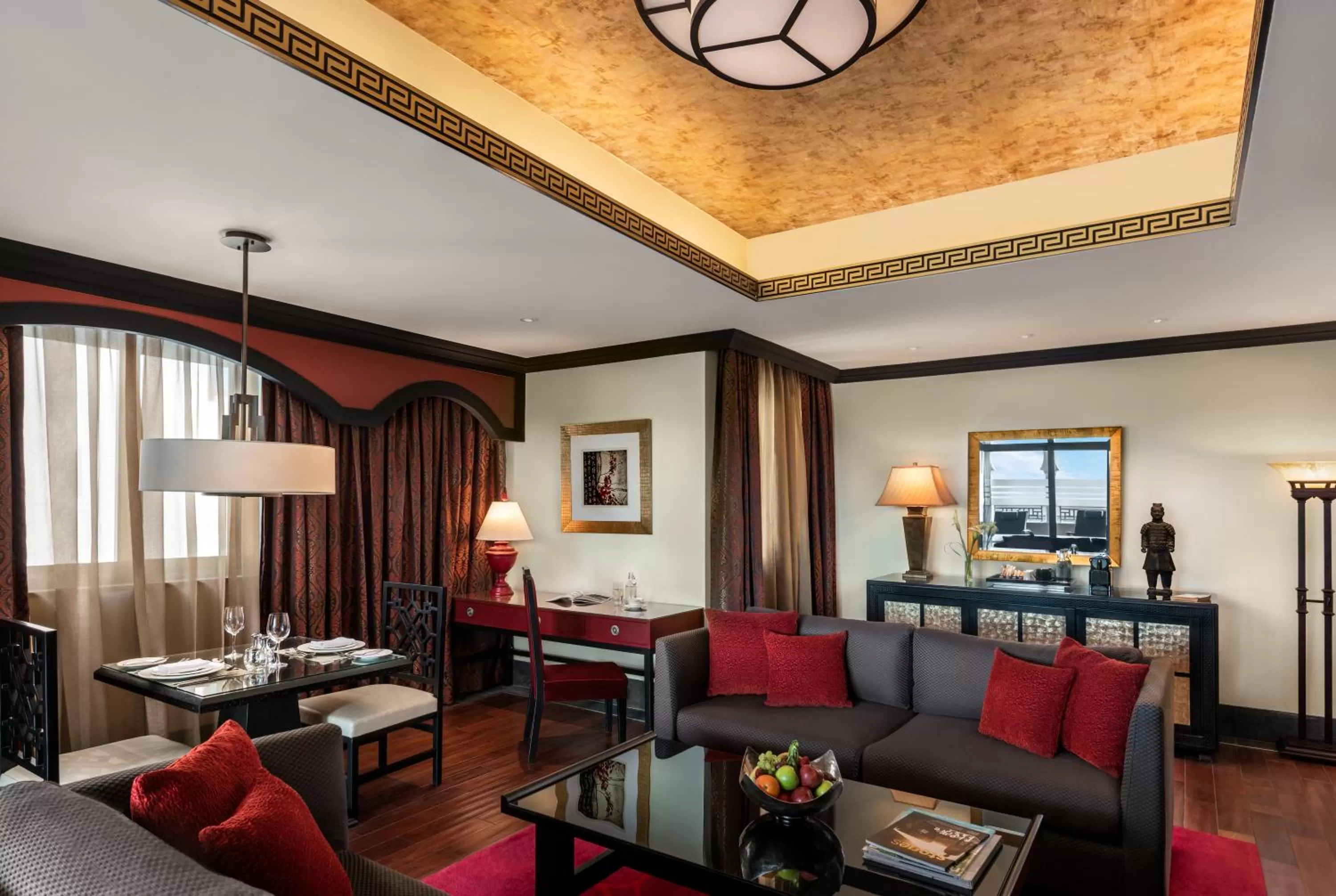 Battuta Suite With Free Shuttle Bus to Public Beach in Oaks Ibn Battuta Gate Dubai