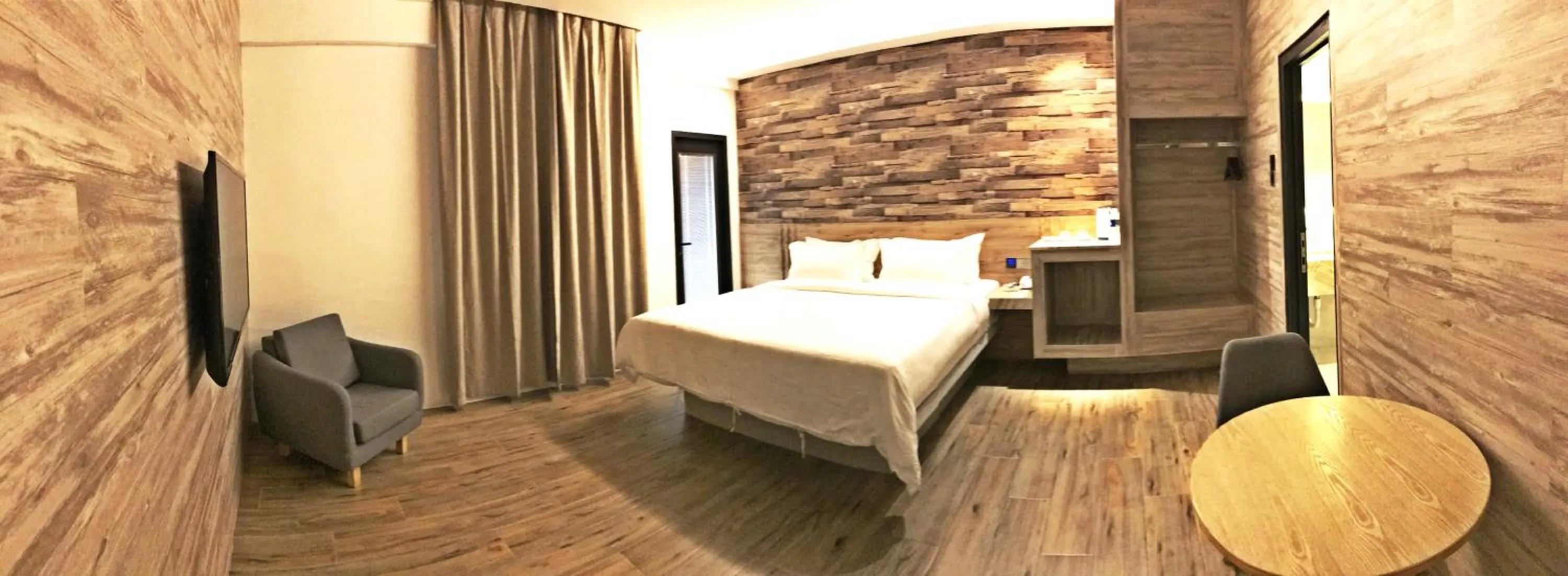 Studio with Balcony in Hotel Legend Boutique